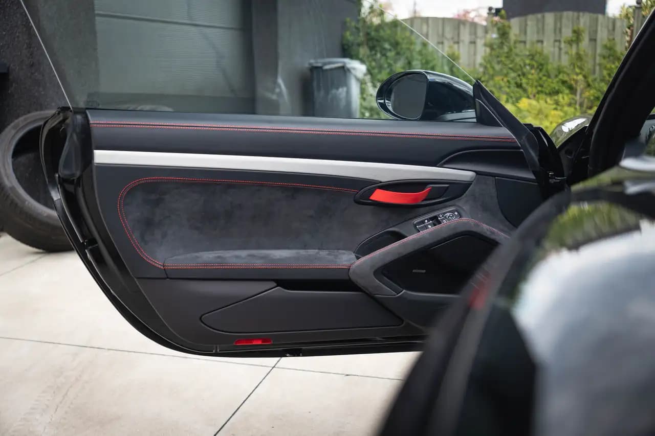 Porsche 718 Cayman (2020) 21087 км. — фото 16