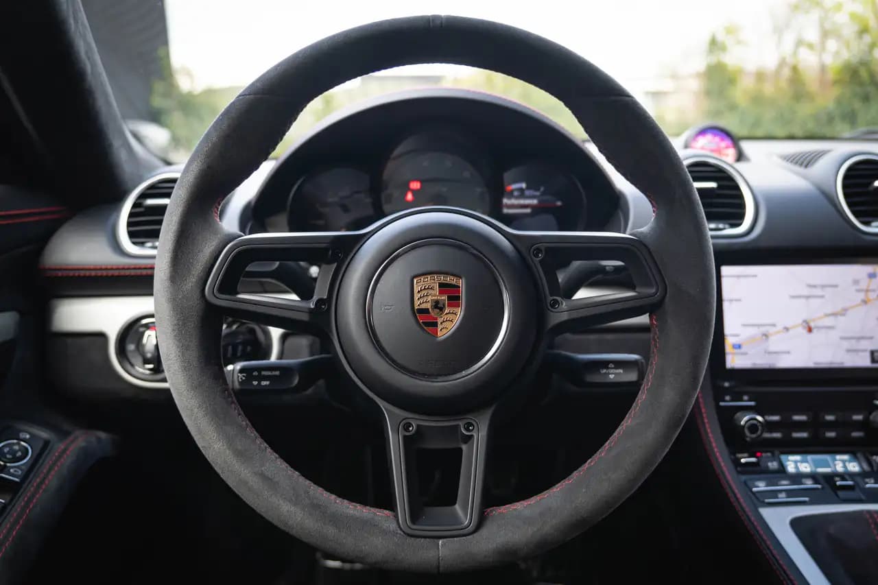 Porsche 718 Cayman (2020) 21087 км. — фото 28