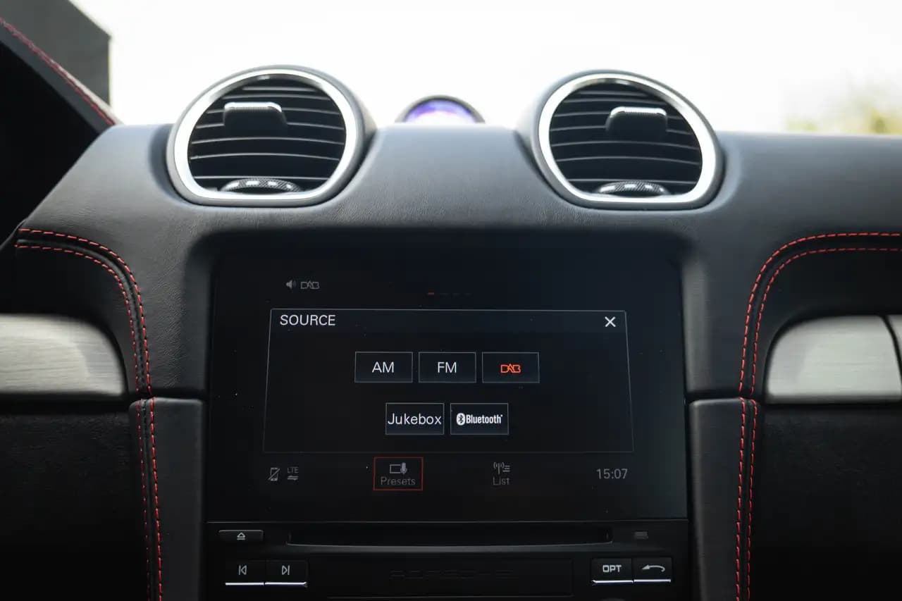 Porsche 718 Cayman (2020) 21087 км. — фото 38
