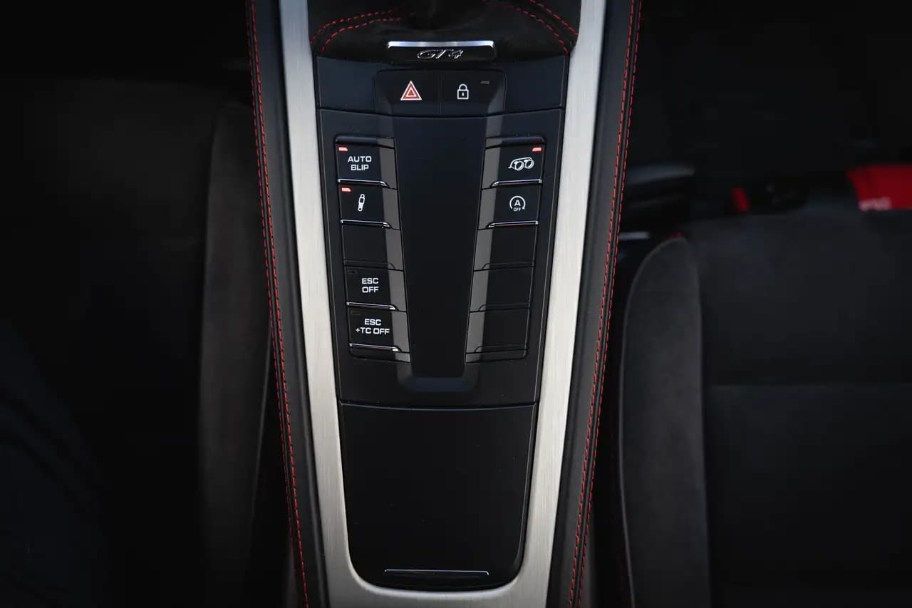Porsche 718 Cayman (2020) 21087 км. — фото 44