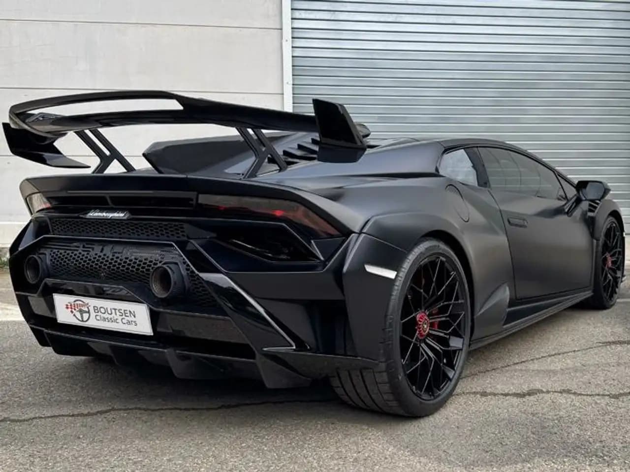 Lamborghini Huracan 2023 г. 6008 км. — фото 4