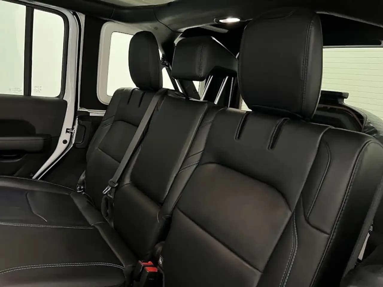 Jeep Wrangler 2022 г. 27467 км. — фото 29