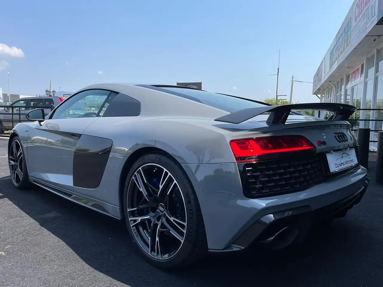 Audi R8 2021 г. 14956 км. — фото 4