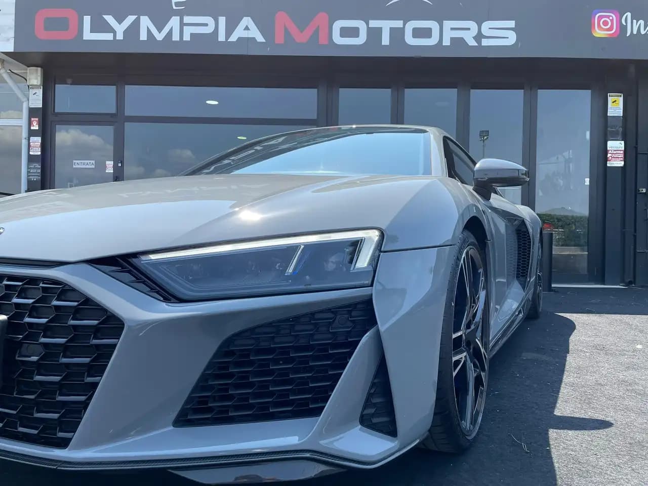 Audi R8 2021 г. 14956 км. — фото 9