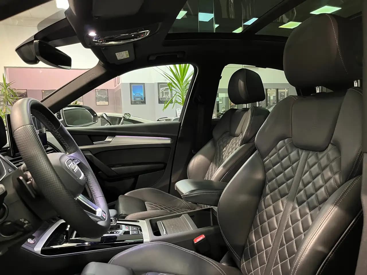 Audi Q5 2022 г. 41013 км. — фото 11