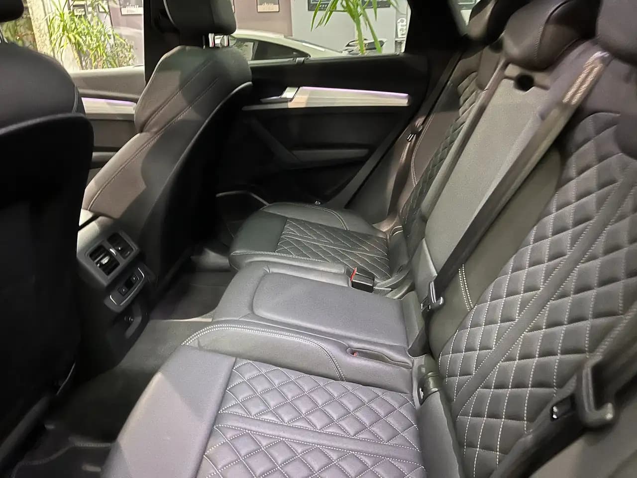 Audi Q5 2022 г. 41013 км. — фото 12