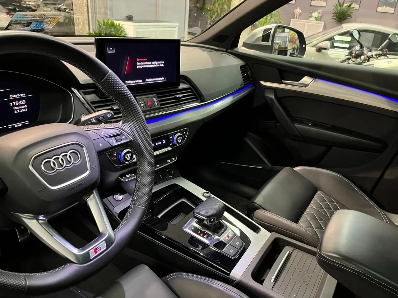Audi Q5 2022 г. 41013 км. — фото 15