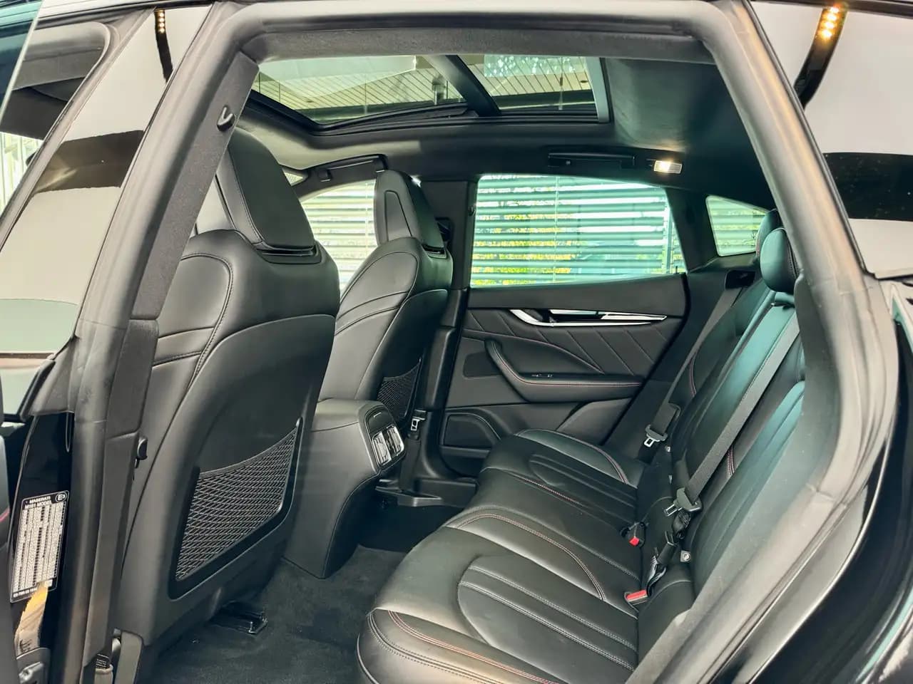 Maserati Levante 2021 г. 63693 км. — фото 11