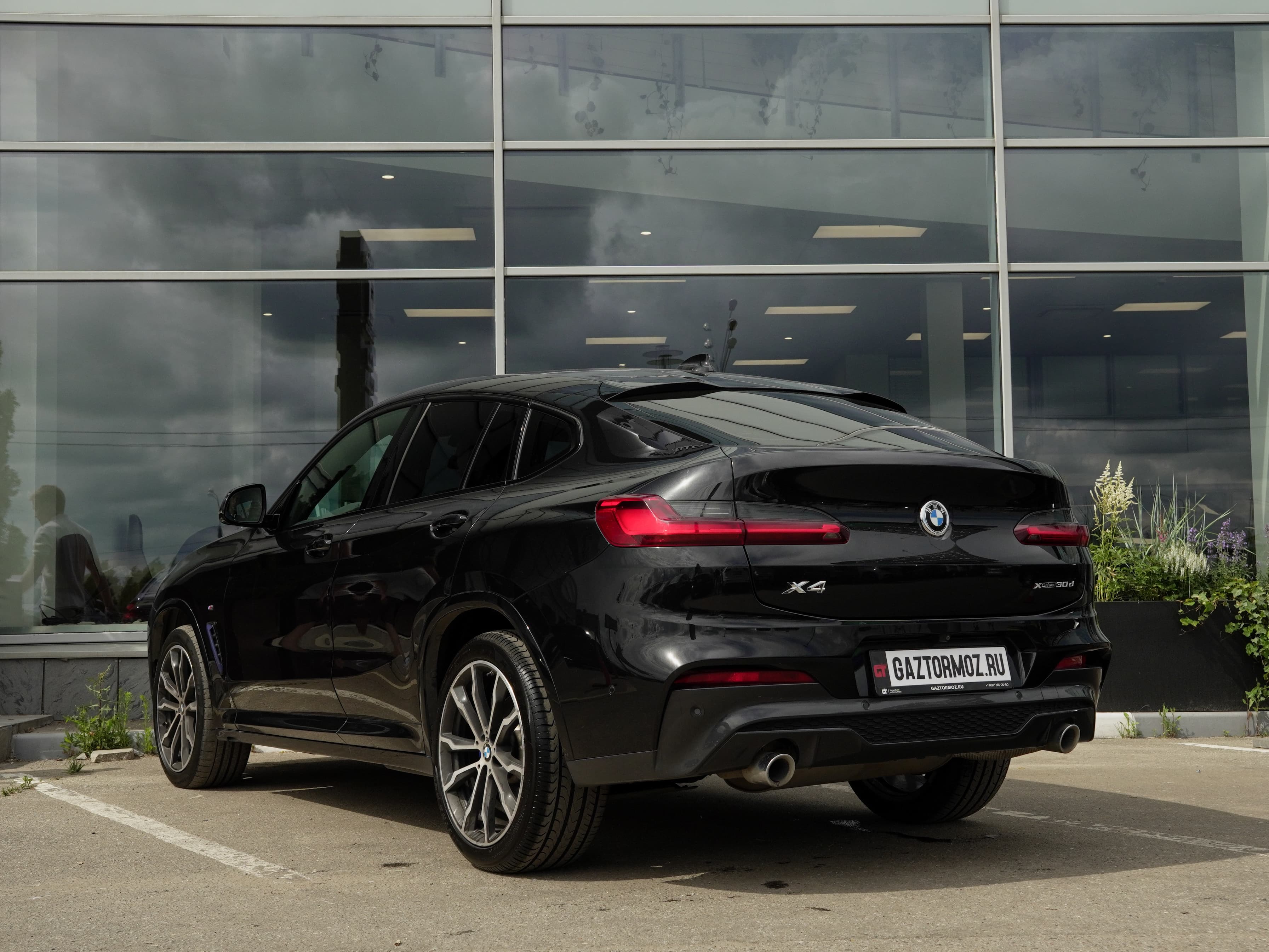 BMW X4 — фото 5