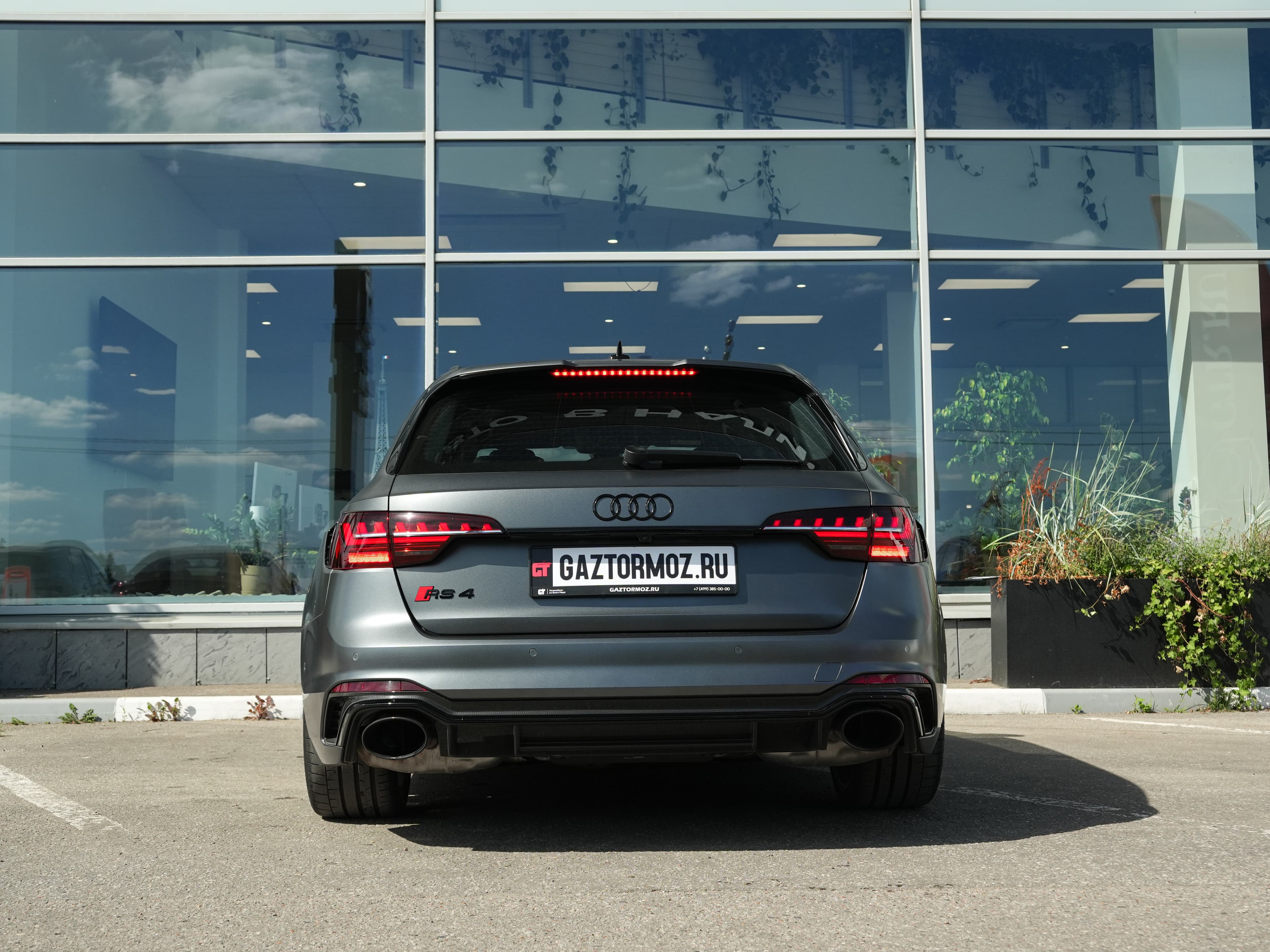 Audi RS4 — фото 7