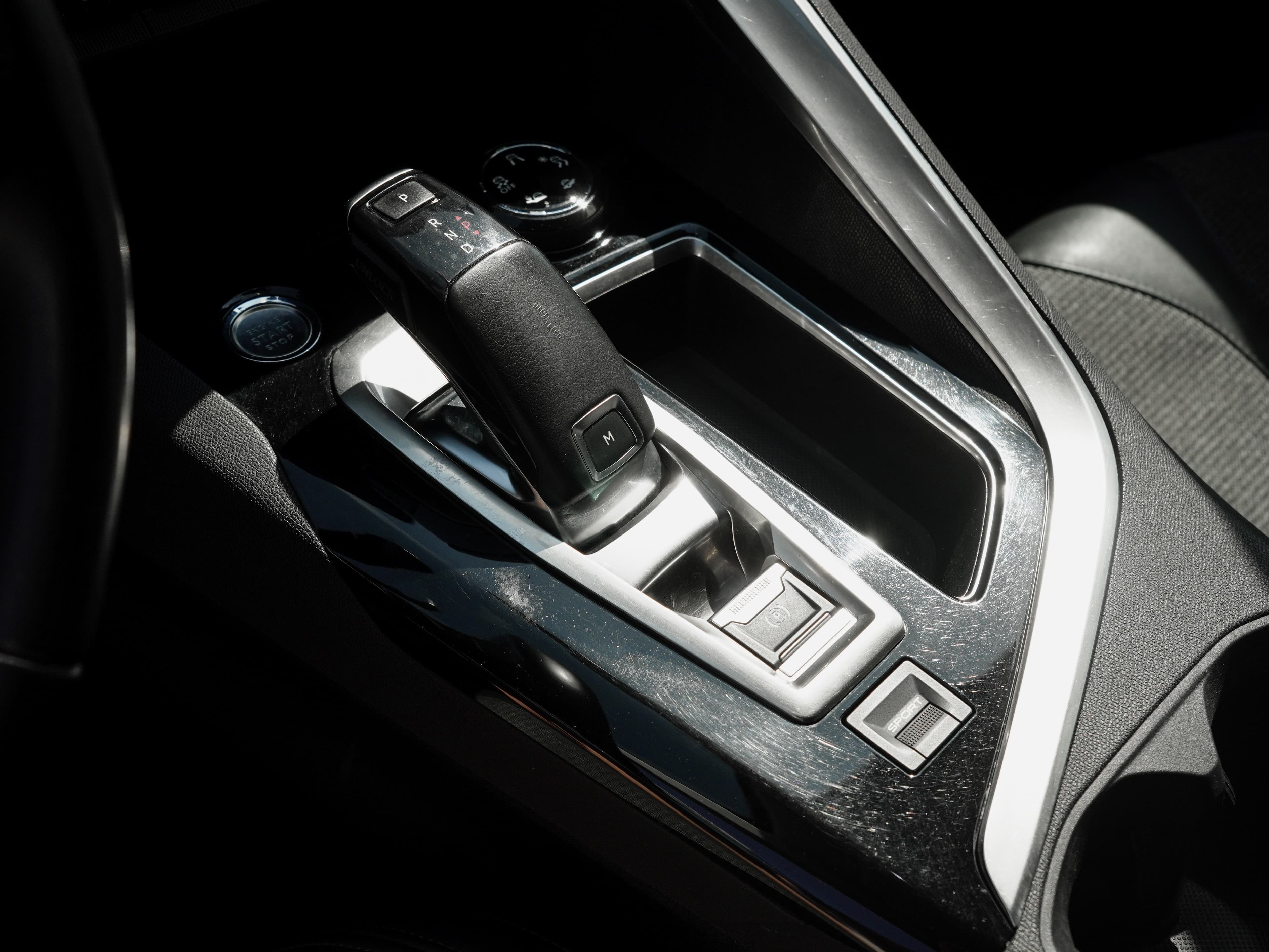 Peugeot 3008 — фото 10