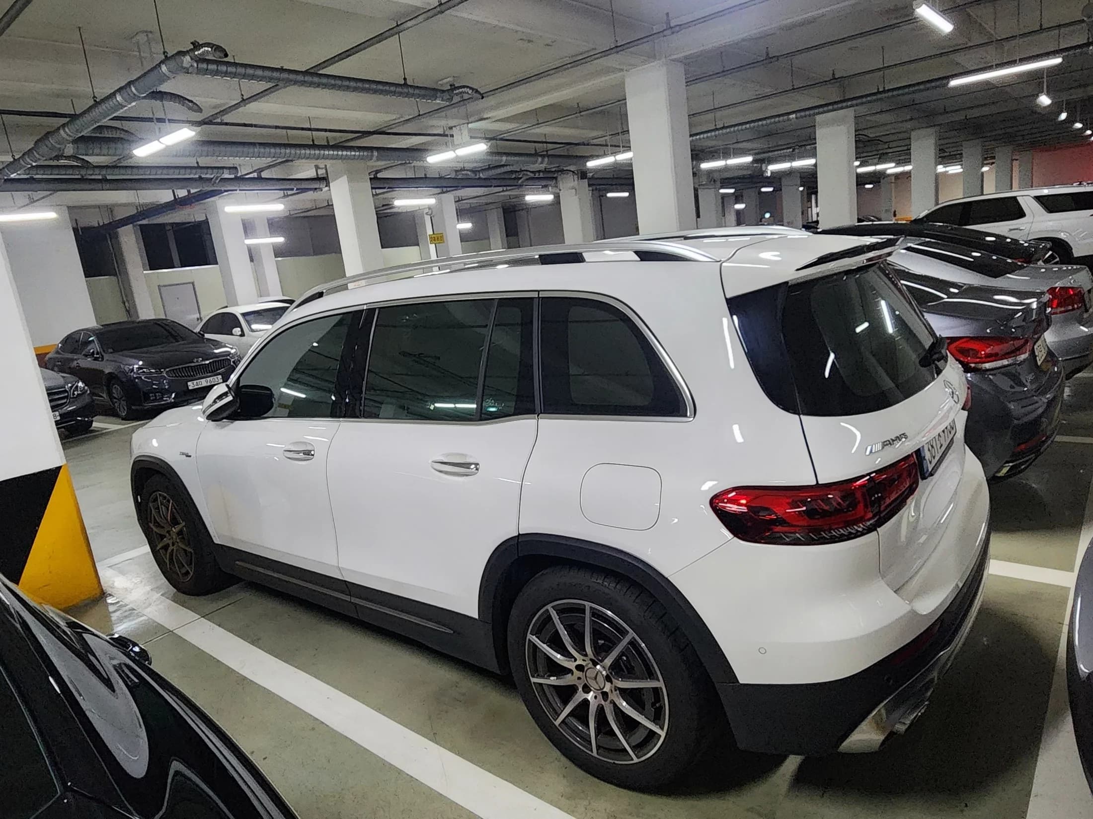 Mercedes-Benz GLB-Class AMG GLB35 4MATIC, 2022 г. 21146 км. — фото 4