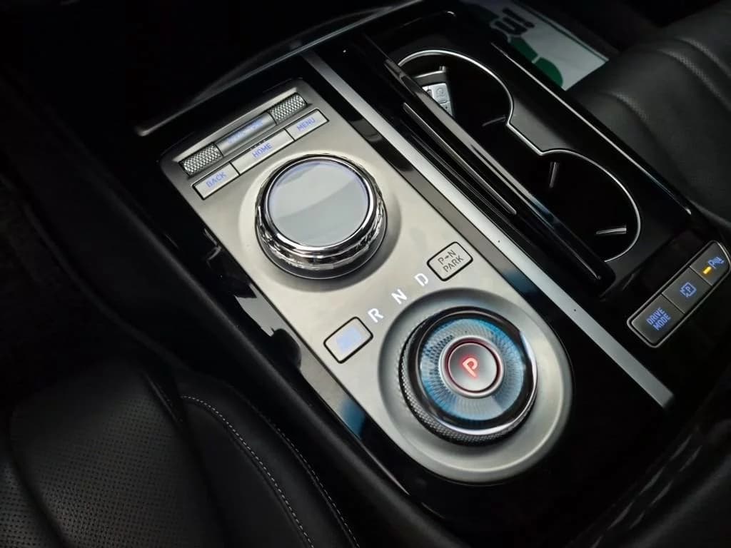 Genesis G80 Gasoline 2.5 Turbo 2WD, 2024 г. 12003 км. — фото 9