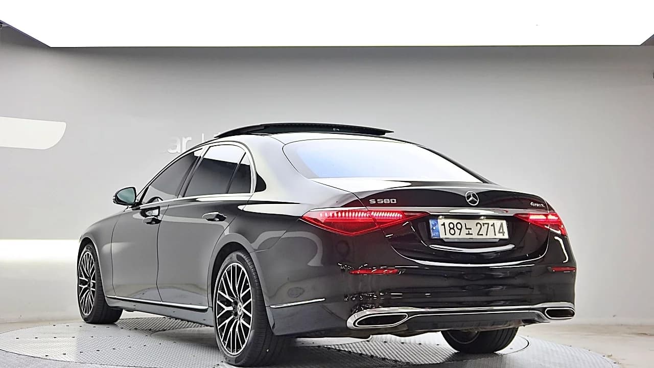 Mercedes-Benz S-Class S580L 4MATIC, 2022 г. 78697 км. — фото 2