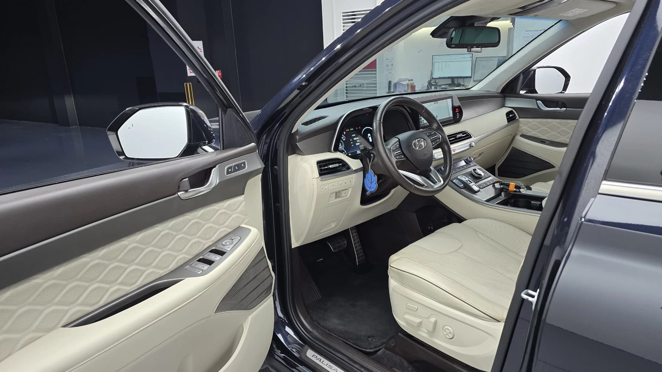 Hyundai Palisade Gasoline 3.8 2WD VIP, 2021 г. 108600 км. — фото 21