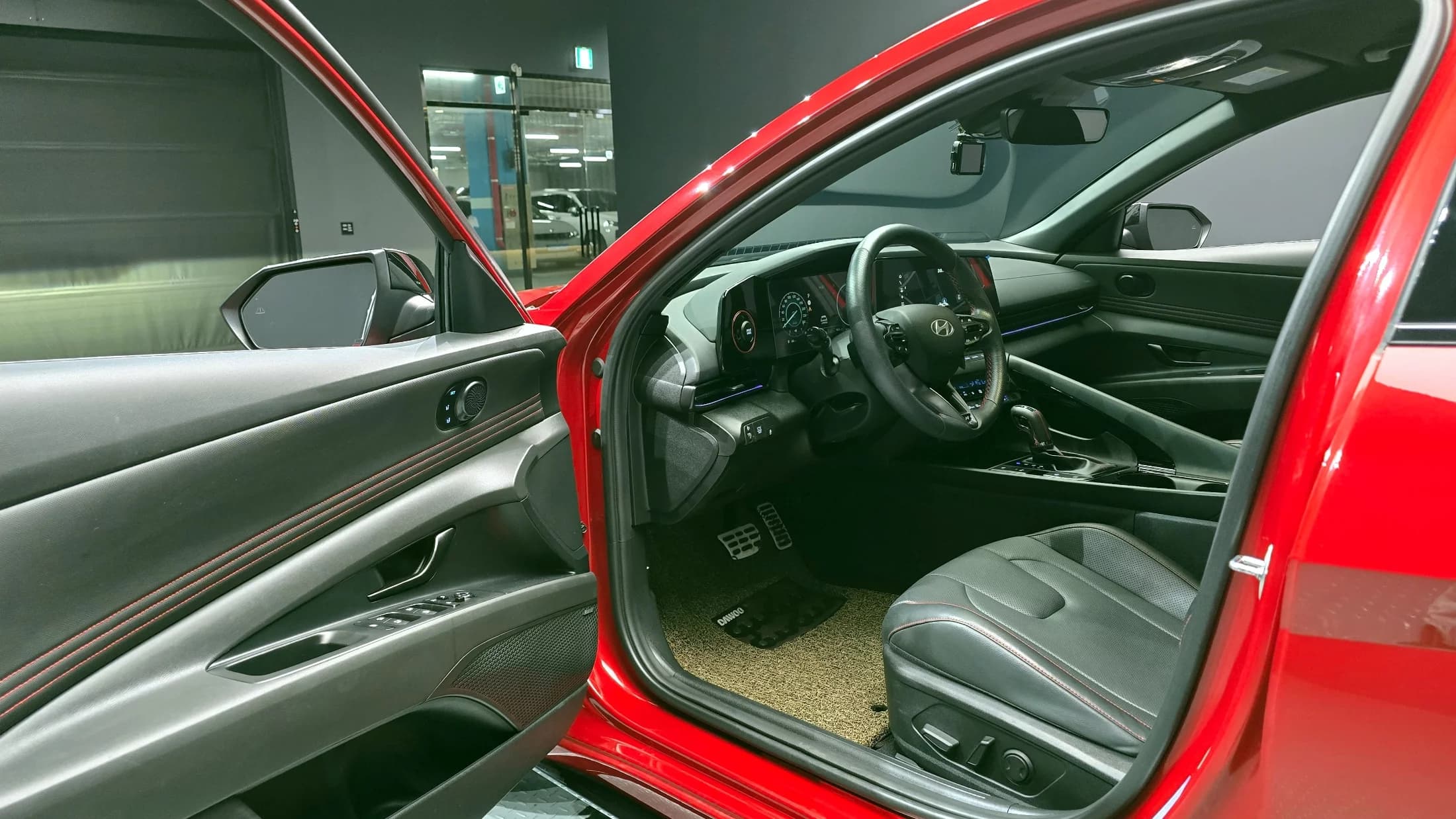 Hyundai AVANTE (Хендай Элантра) Inspiration N Line, гибрид, 2024 г. 25500 км. — фото 11