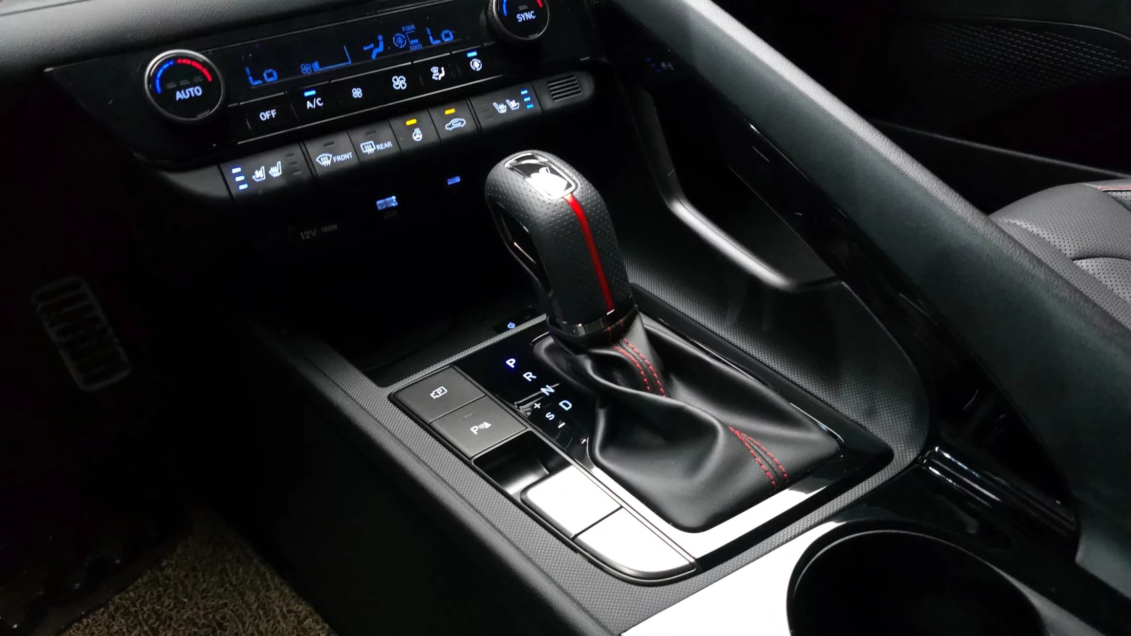 Hyundai AVANTE (Хендай Элантра) Inspiration N Line, гибрид, 2024 г. 25500 км. — фото 9