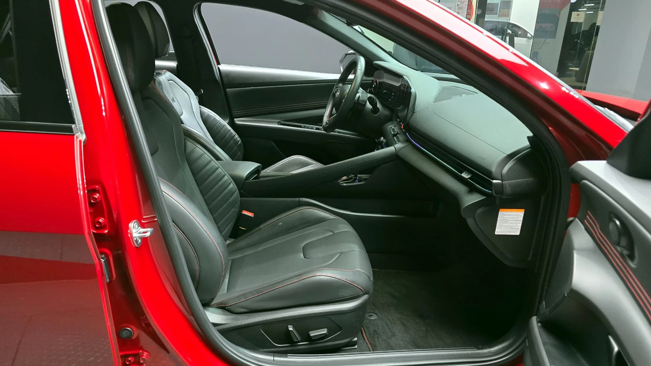 Hyundai AVANTE (Хендай Элантра) Inspiration N Line, гибрид, 2024 г. 25500 км. — фото 10