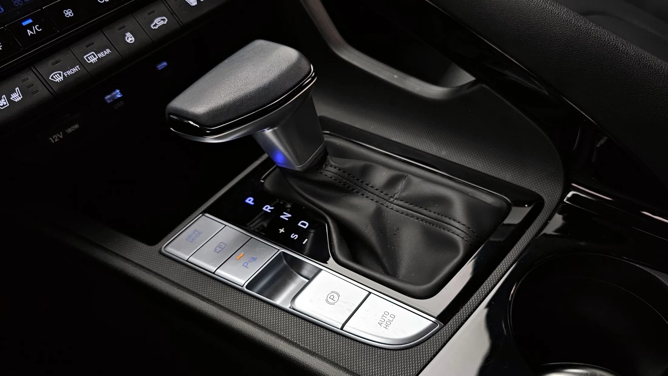 Hyundai AVANTE (Хендай Элантра) 1.6 Modern, 2024 г. 14075 км. — фото 9