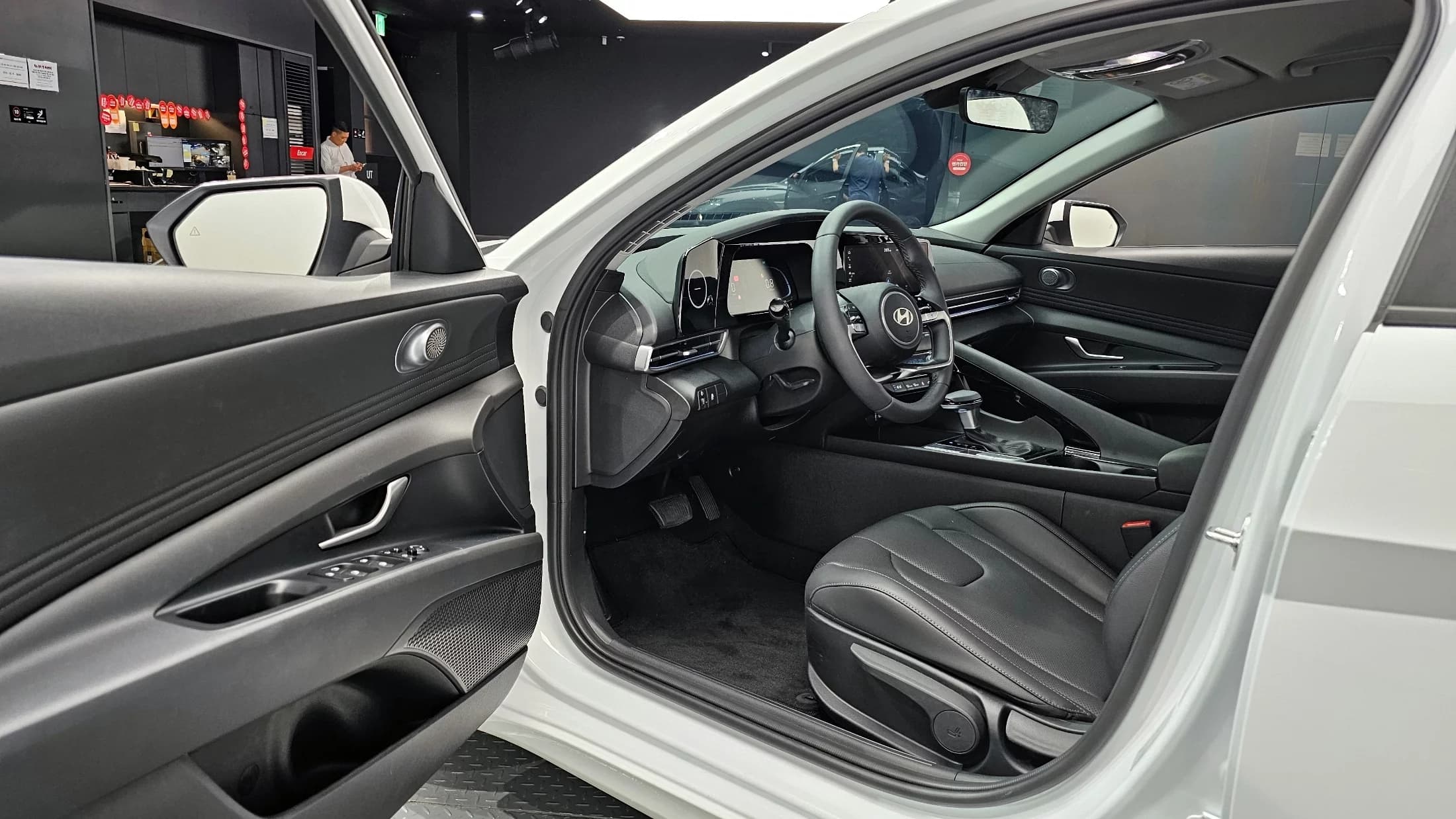 Hyundai AVANTE (Хендай Элантра) 1.6 Modern, 2024 г. 14075 км. — фото 10