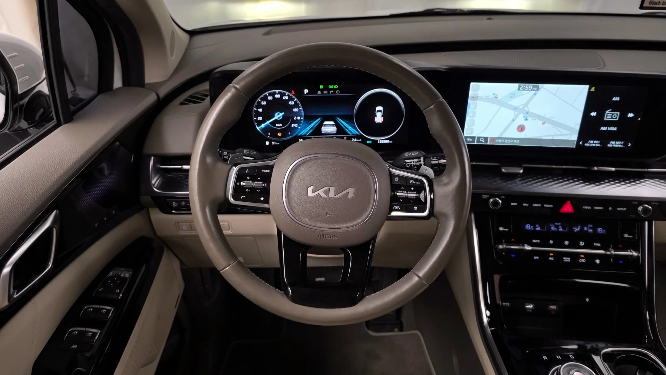 Kia Carnival Gasoline 4-Seater Hi-Limousine Signature, 2022 г. 126674 км. — фото 13
