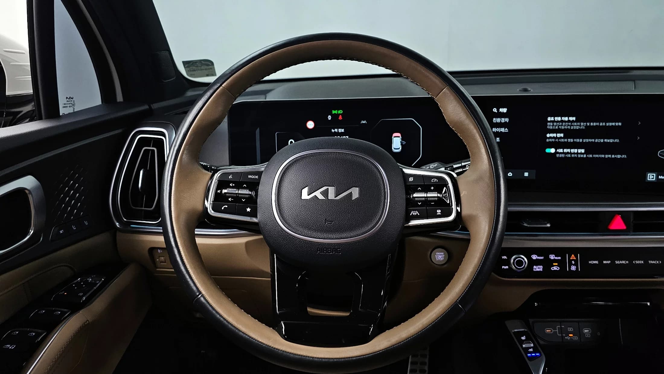 Kia Sorento HEV 1.6 2WD Signature, гибрид, 2023 г. 28506 км. — фото 37