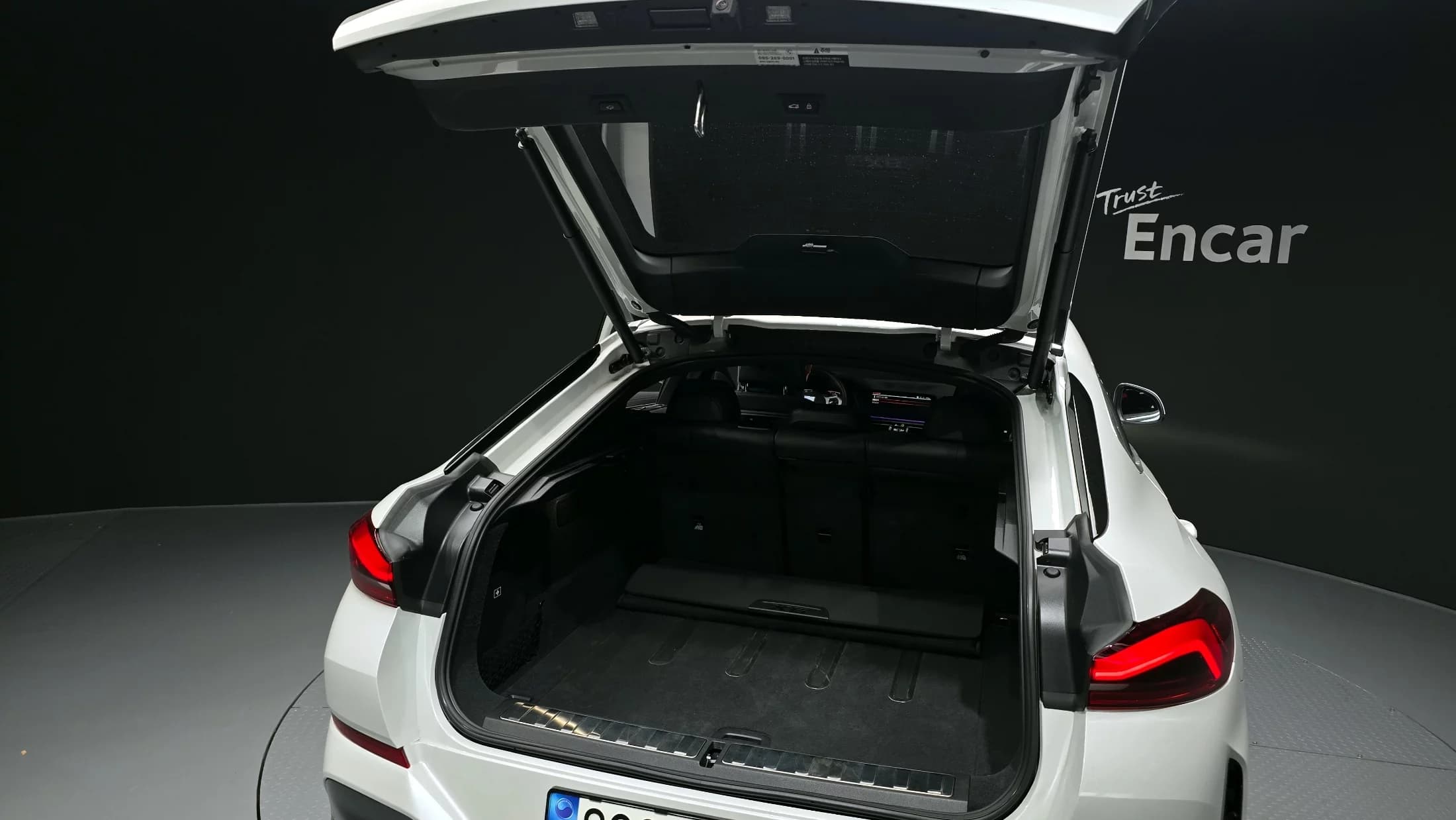 BMW X6 xDrive40i M Sport, 2023 г. 5925 км. — фото 20