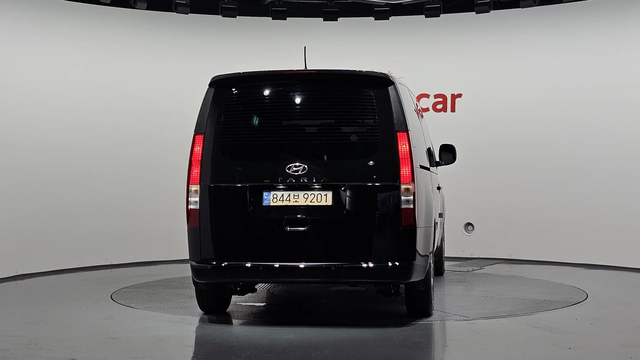 Hyundai Staria L3.5 Cargo 5-Seater Modern, 2023 г. 120291 км. — фото 4