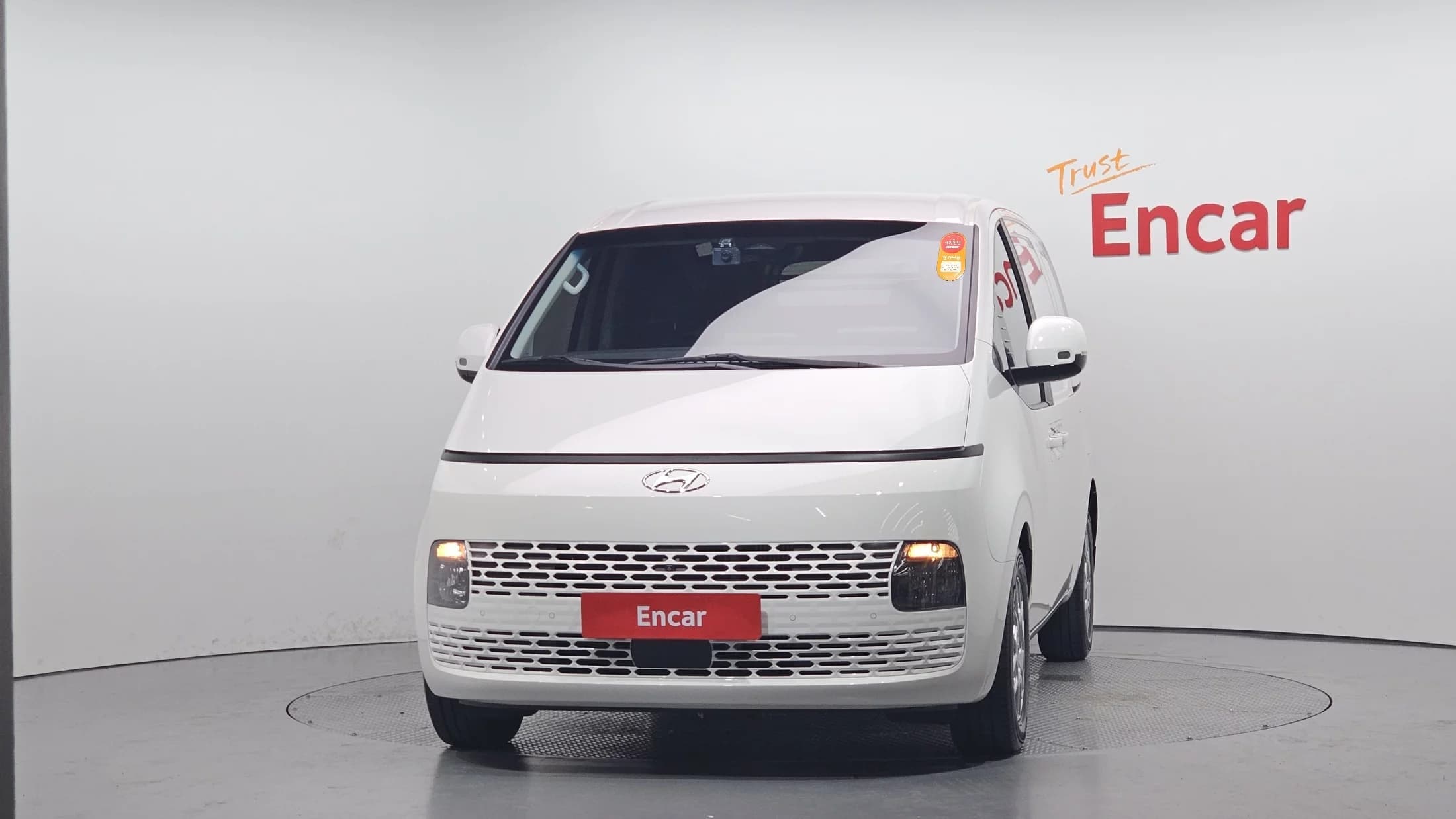 Hyundai Staria Cargo 3-Seater Modern, 2021 г. 12456 км. — фото 3