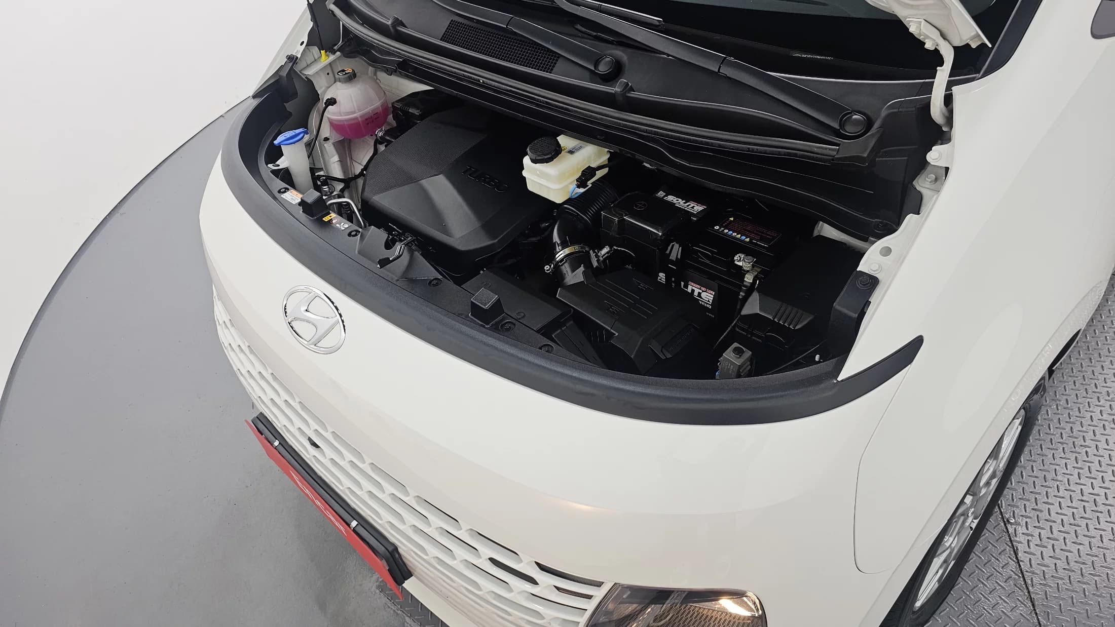 Hyundai Staria Cargo 3-Seater Modern, 2021 г. 12456 км. — фото 6