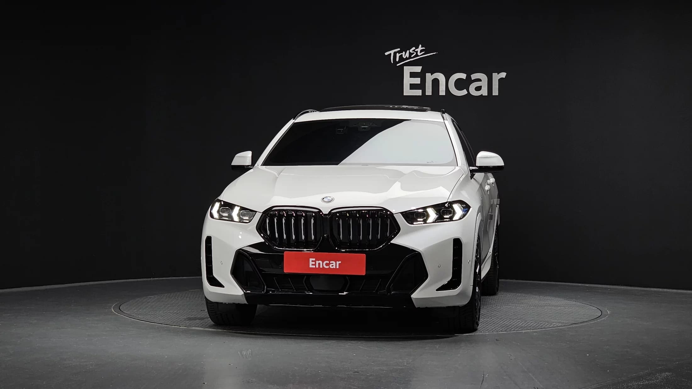 BMW X6 xDrive40i M Sport, 2025 г. 3500 км. — фото 3