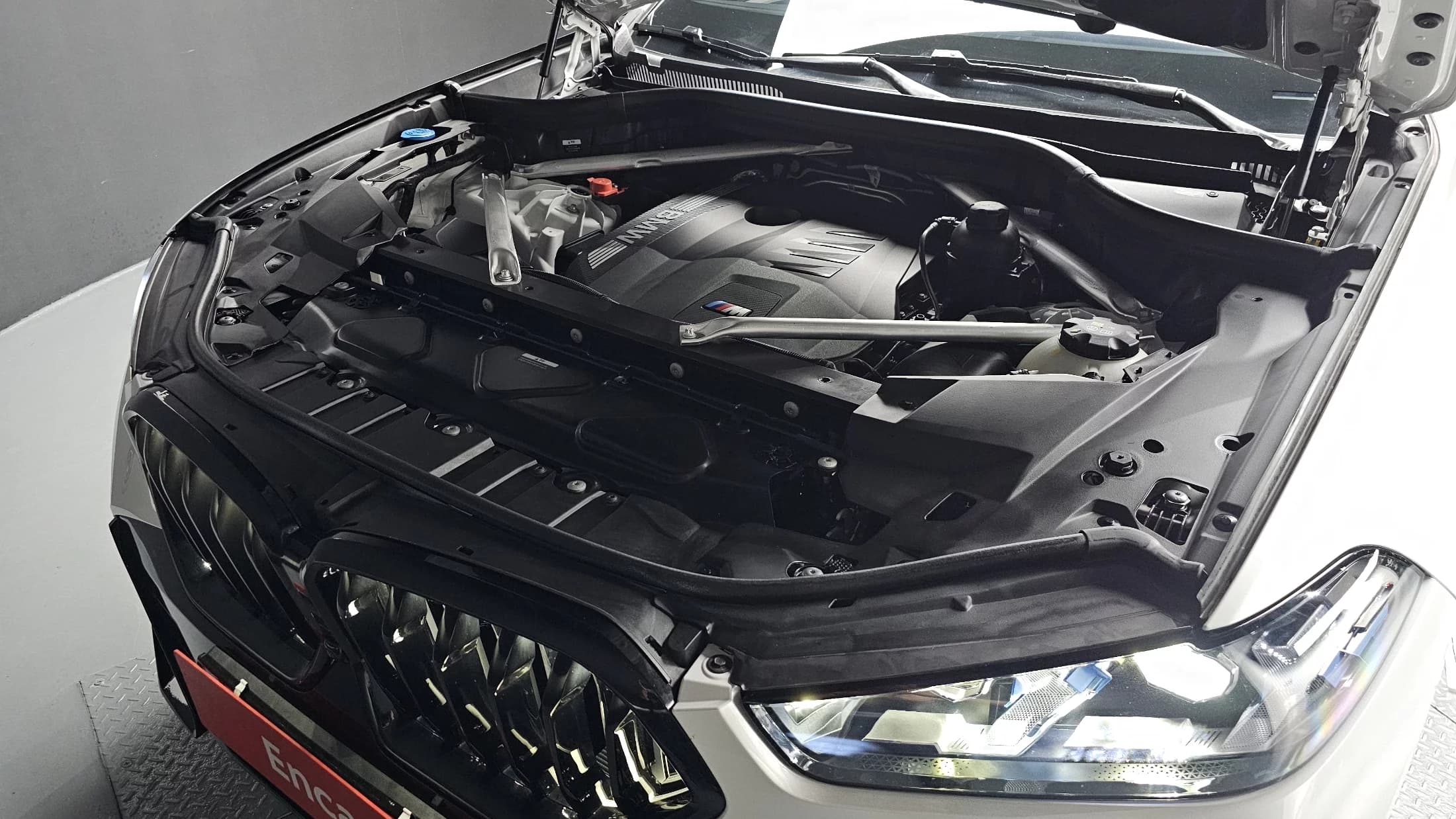 BMW X6 xDrive40i M Sport, 2025 г. 3500 км. — фото 6