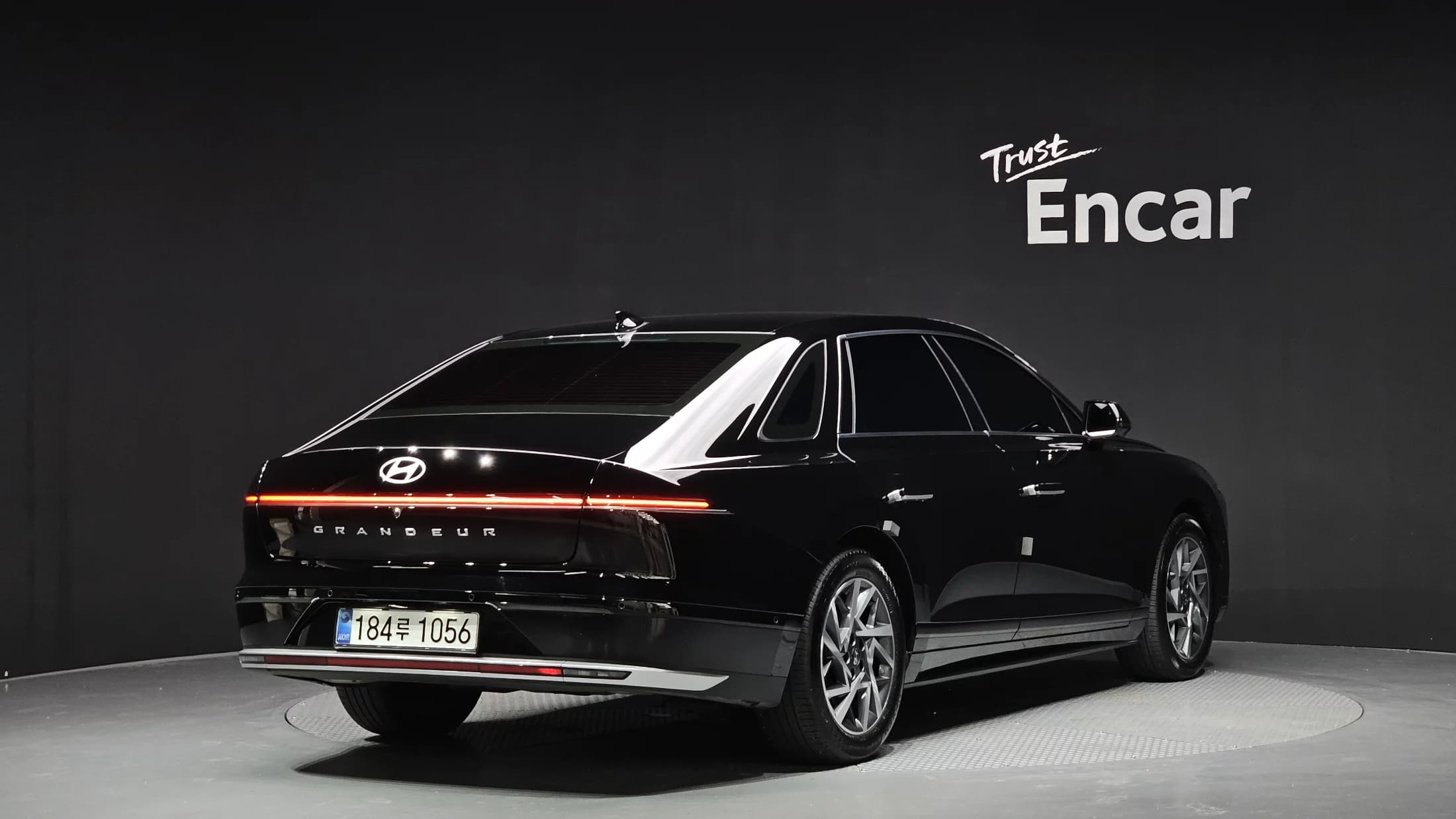 Hyundai Grandeur 2,5 Gasoline 2WD Exclusive, 2025 г. 9774 км. — фото 2