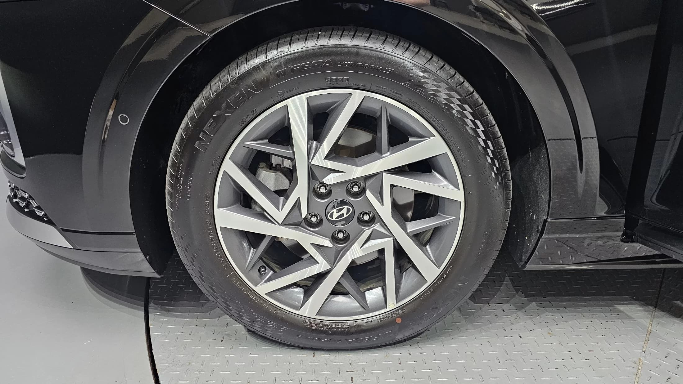 Hyundai Grandeur 2,5 Gasoline 2WD Exclusive, 2025 г. 9774 км. — фото 5