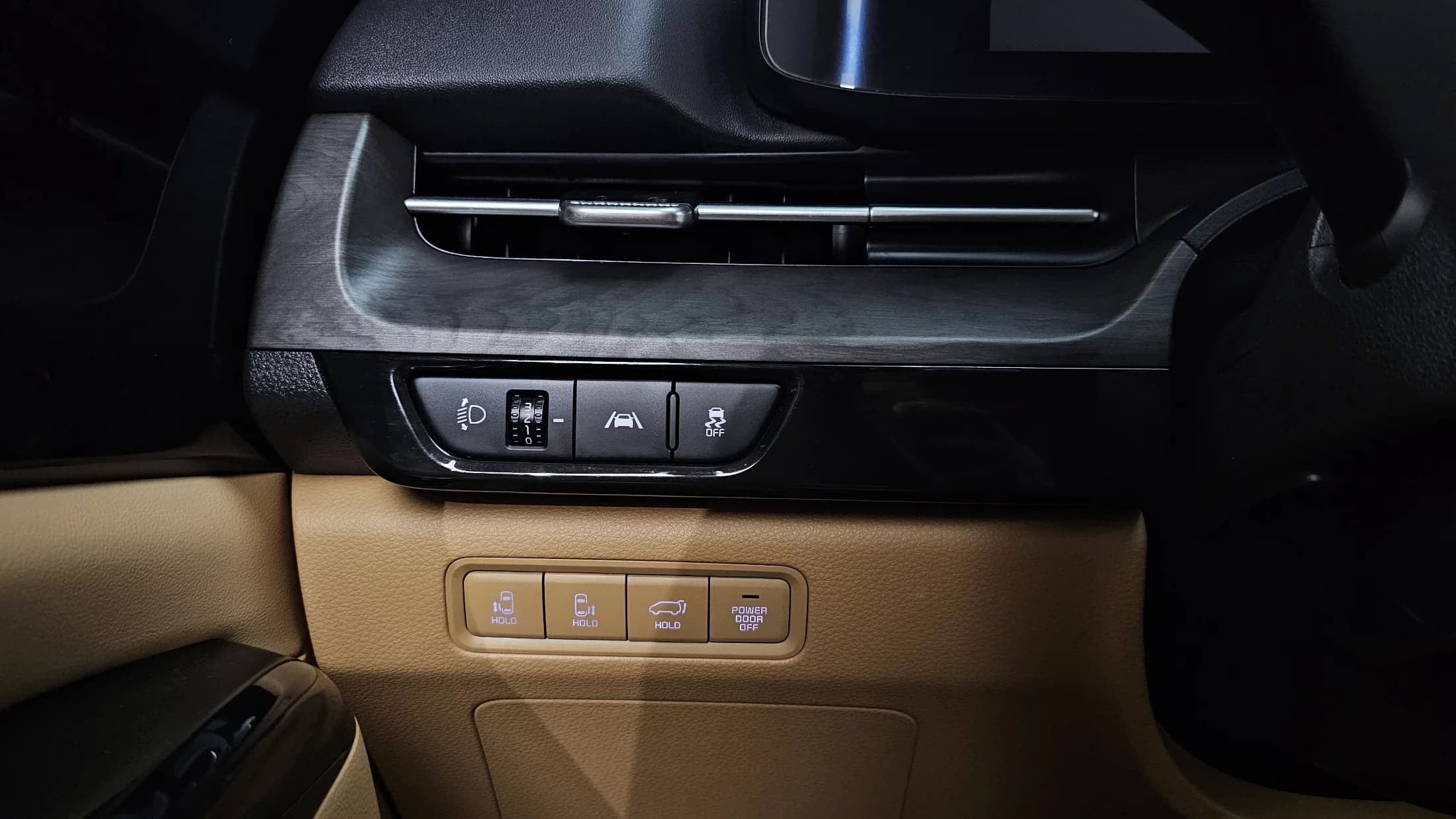 Kia Carnival 9-Seater Noblesse, 2023 г. 79355 км. — фото 17