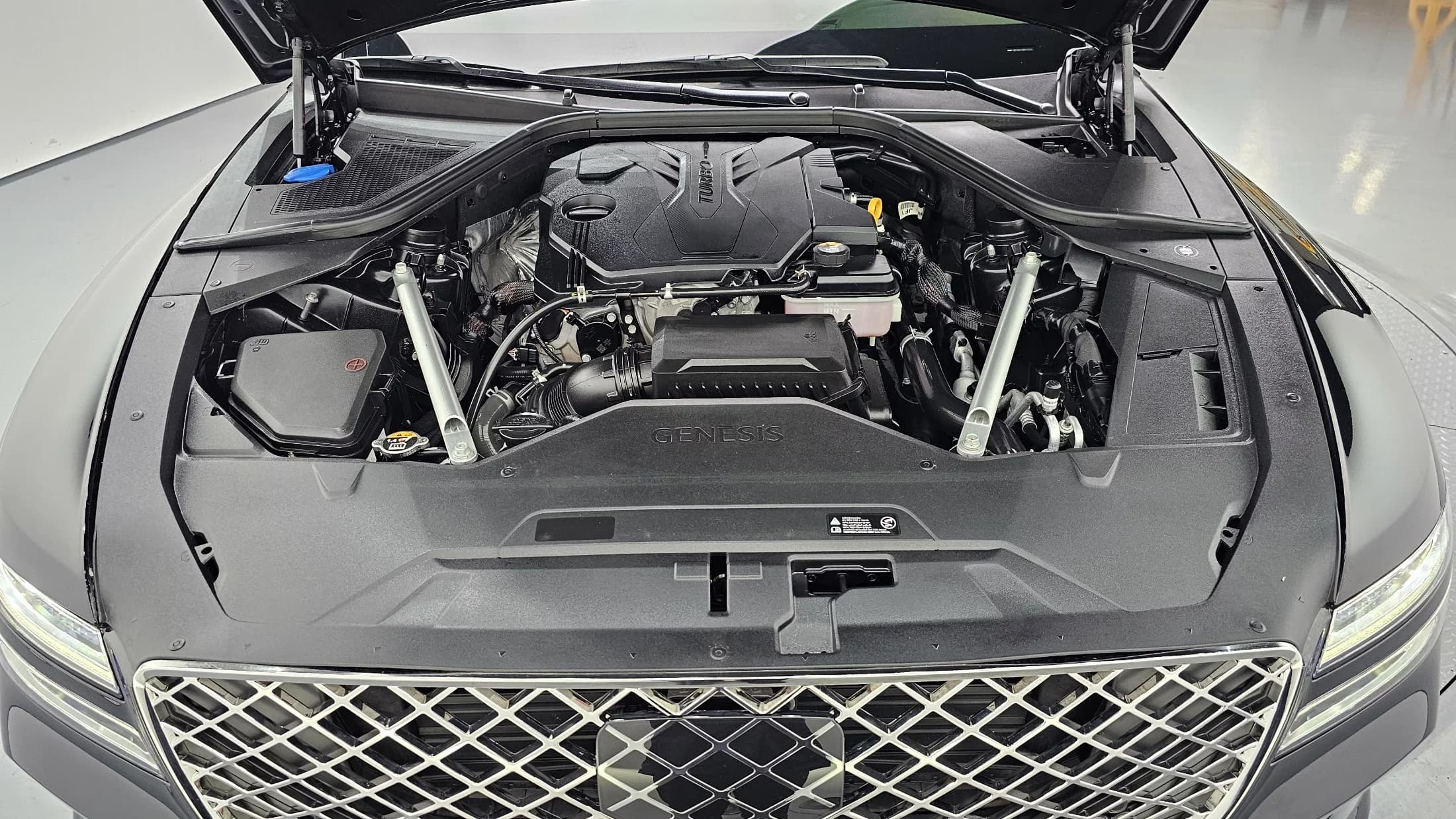 Genesis G80 Gasoline 2.5 Turbo 2WD, 2022 г. 39483 км. — фото 6