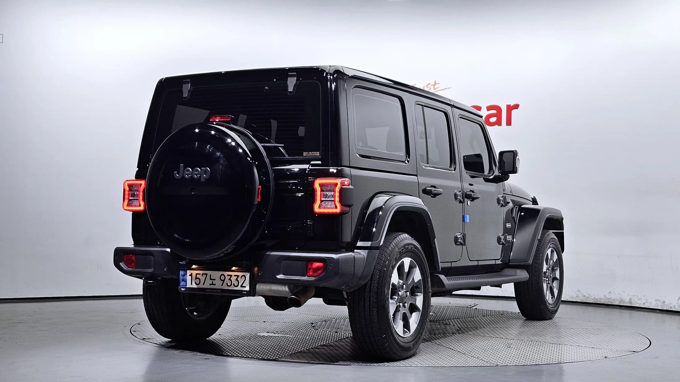 Jeep WRANGLER 2.0 Overland 4Door, 2023 г. 39555 км. — фото 2