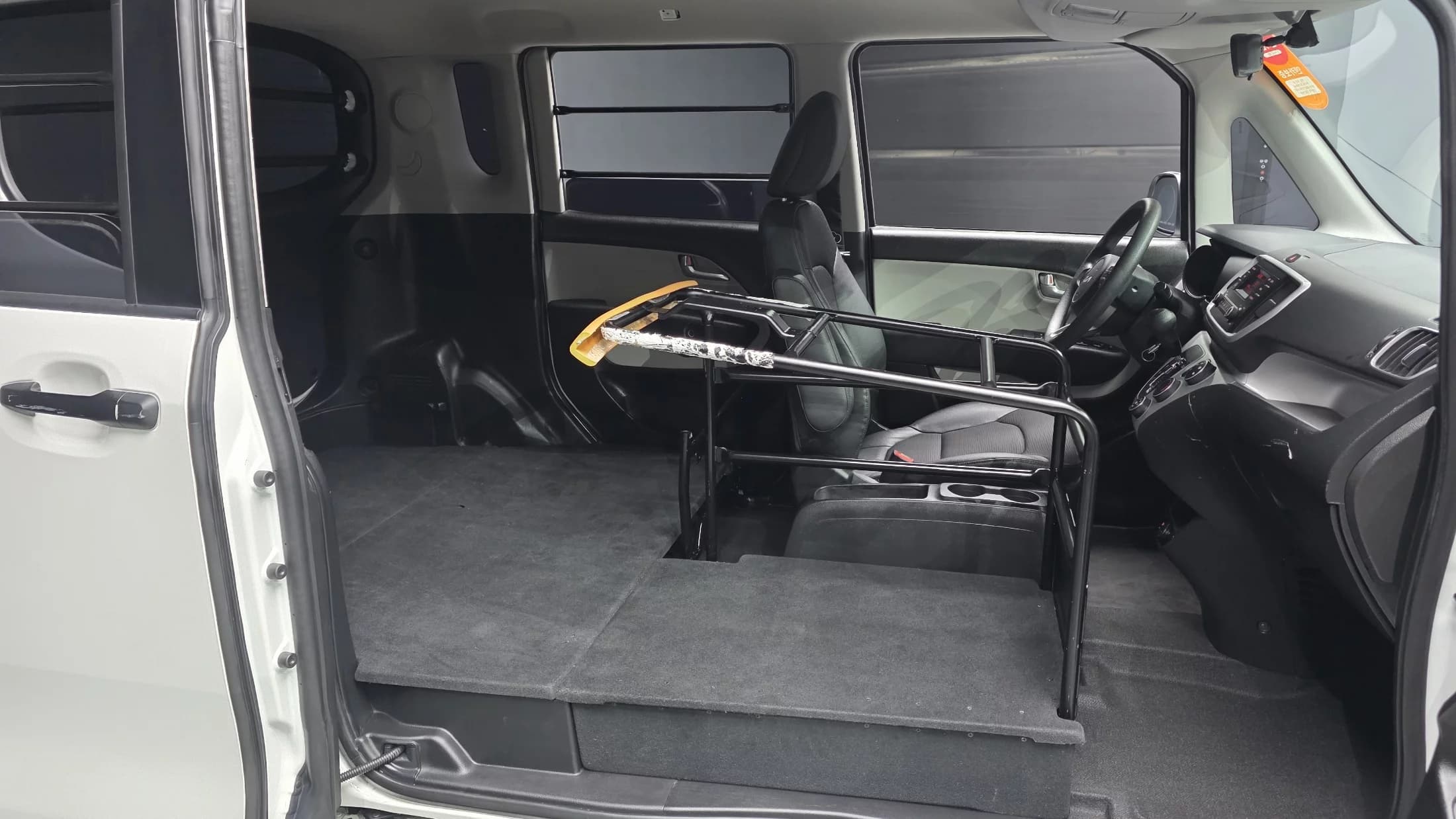 Kia RAY Van Prestige(1Seater), 2022 г. 45993 км. — фото 12