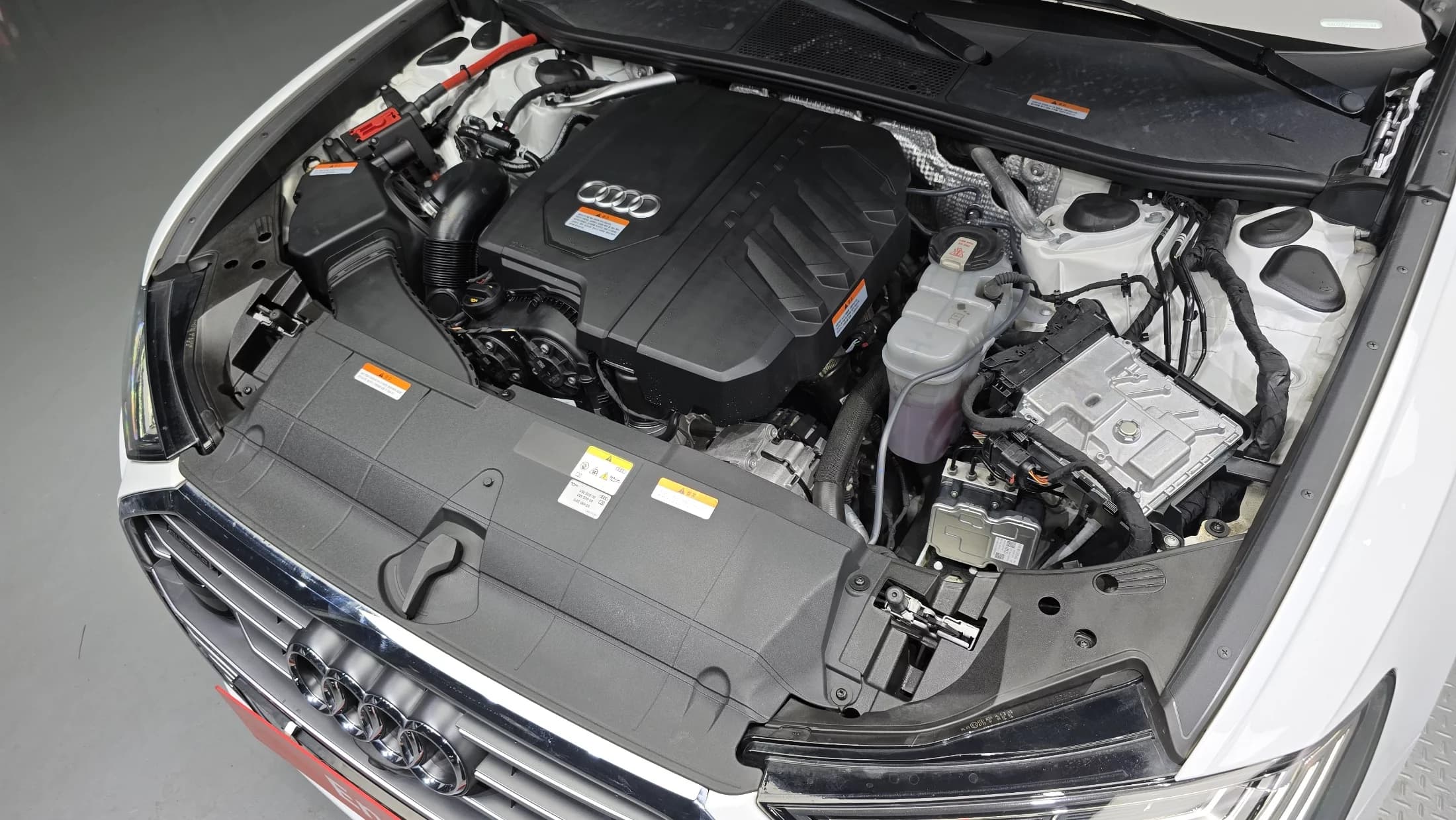 Audi A6 45 TFSI Premium, 2023 г. 28767 км. — фото 6