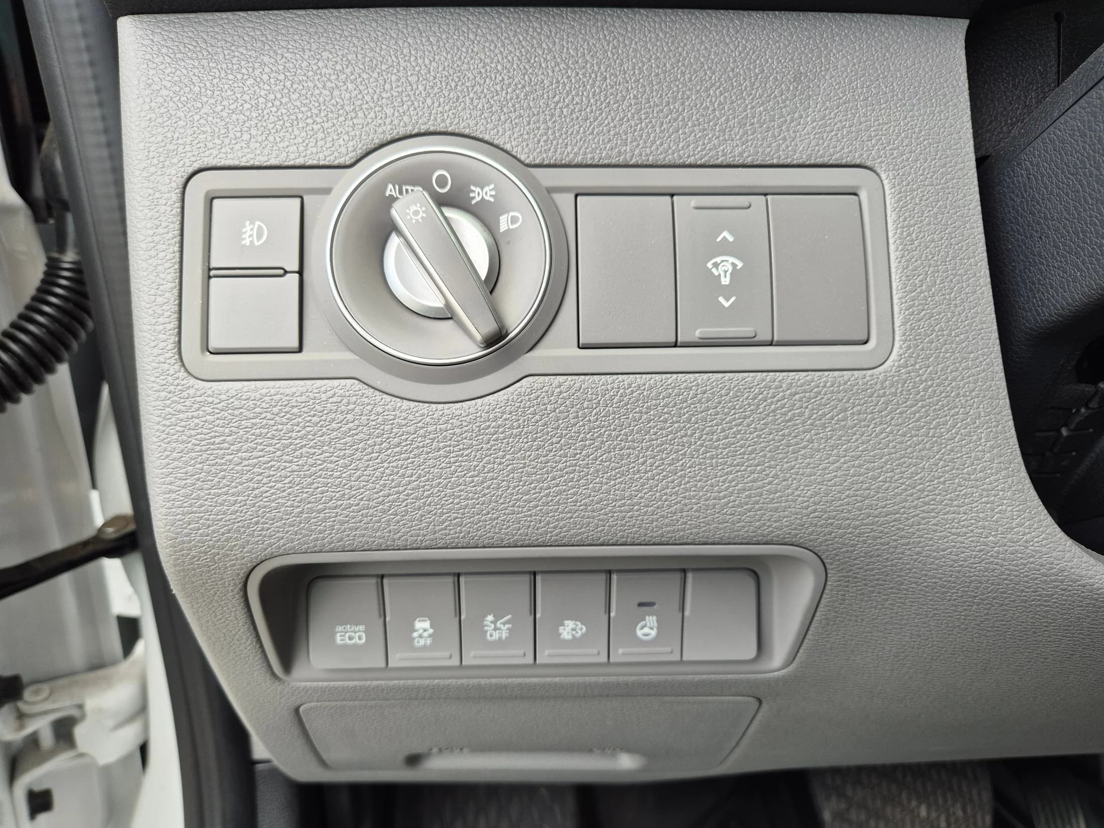 Hyundai H1 15-seater Luxury, 2023 г. 16174 км. — фото 13