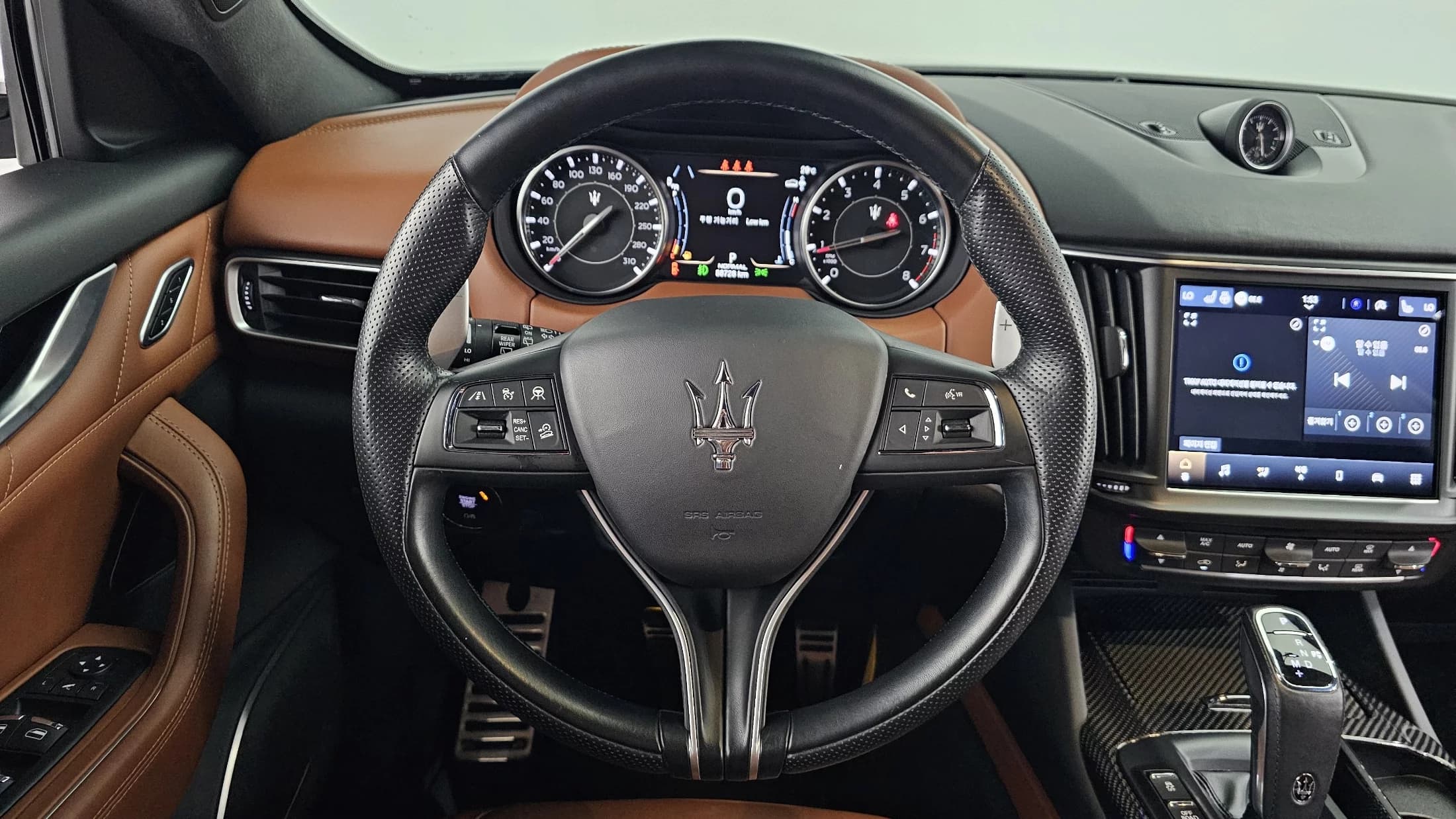 Maserati LEVANTE 3.0 AWD Modena, 2022 г. 88825 км. — фото 13