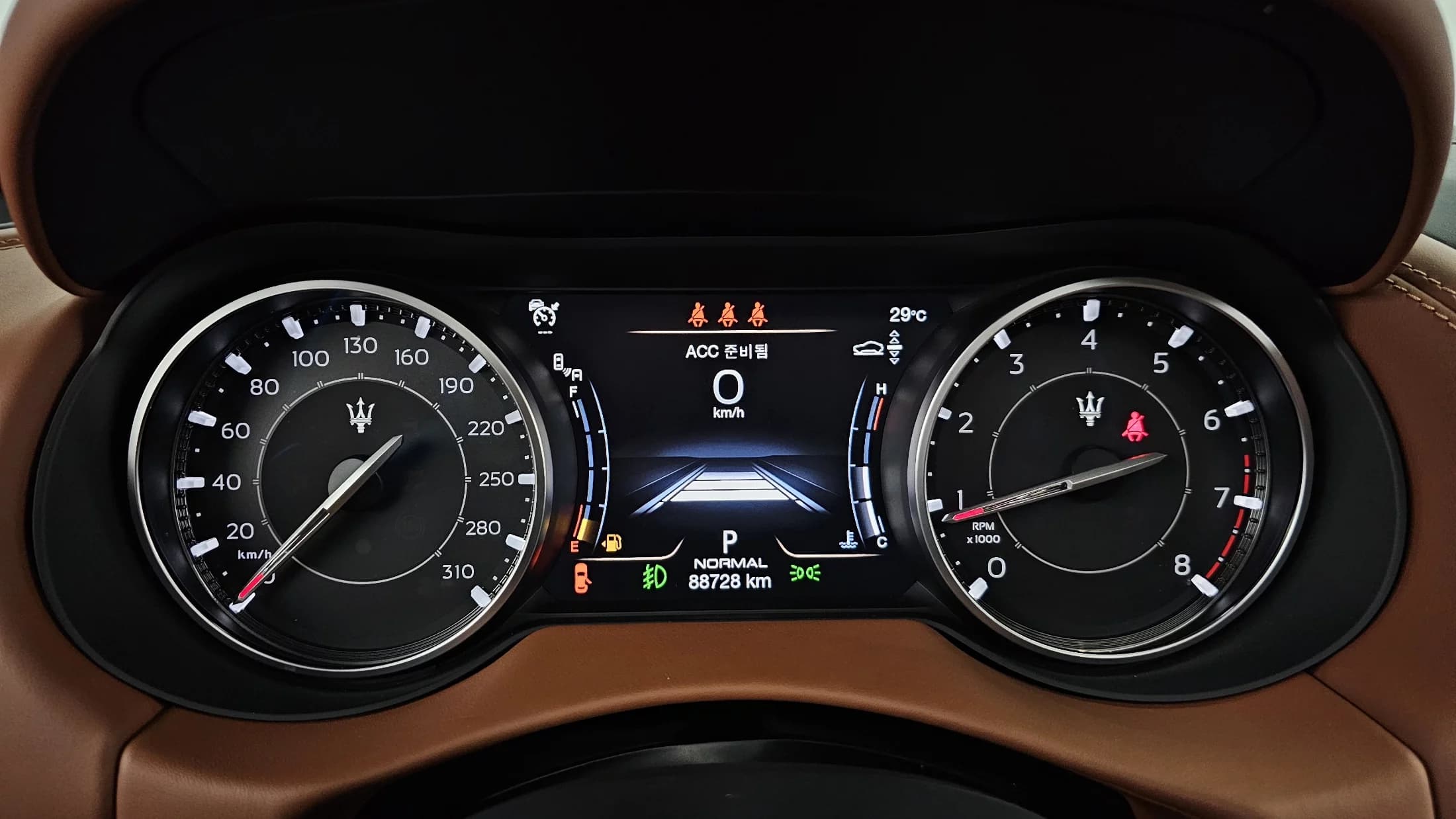 Maserati LEVANTE 3.0 AWD Modena, 2022 г. 88825 км. — фото 8