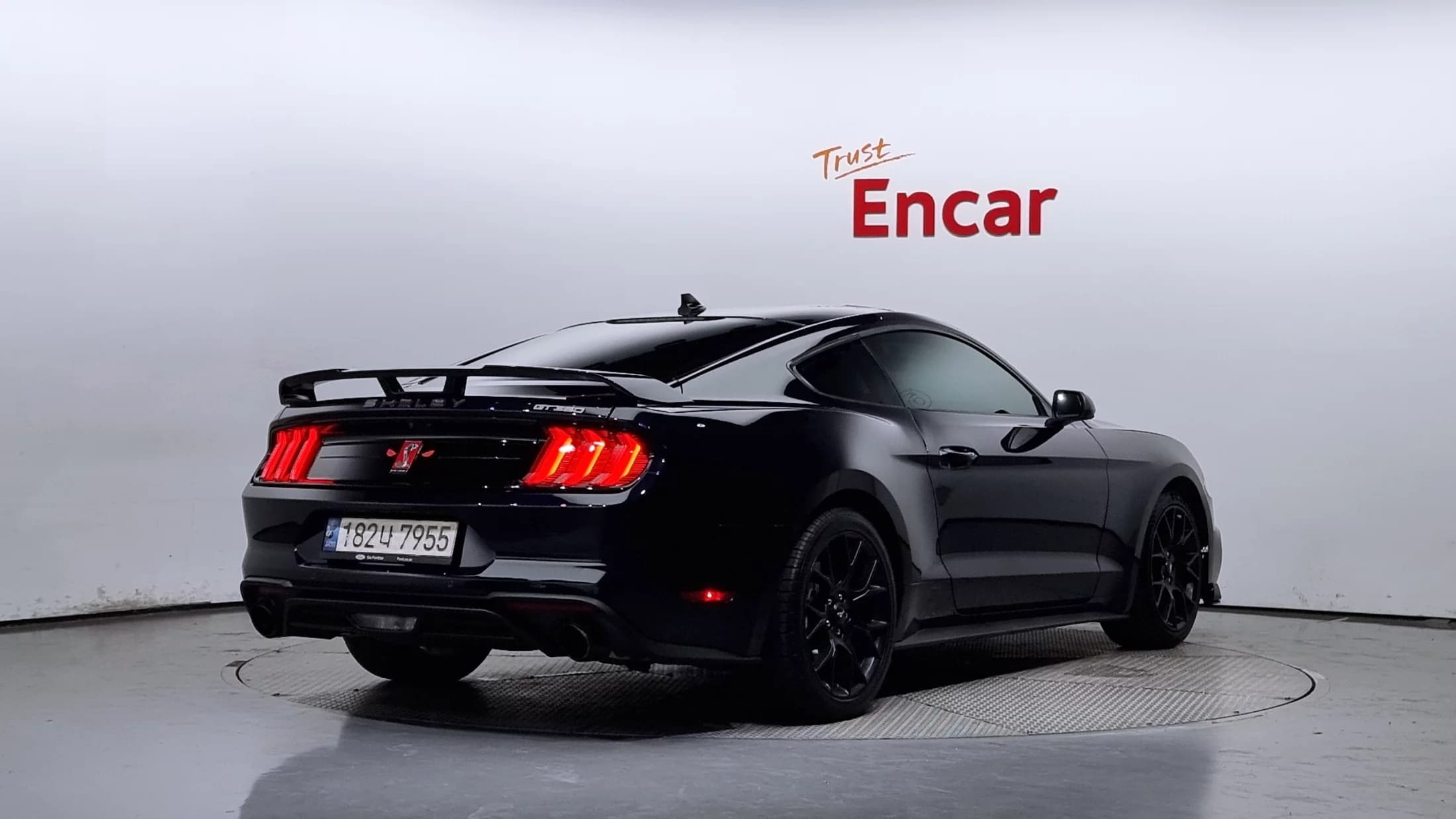 Ford MUSTANG Coupe, 2021 г. 66932 км. — фото 2