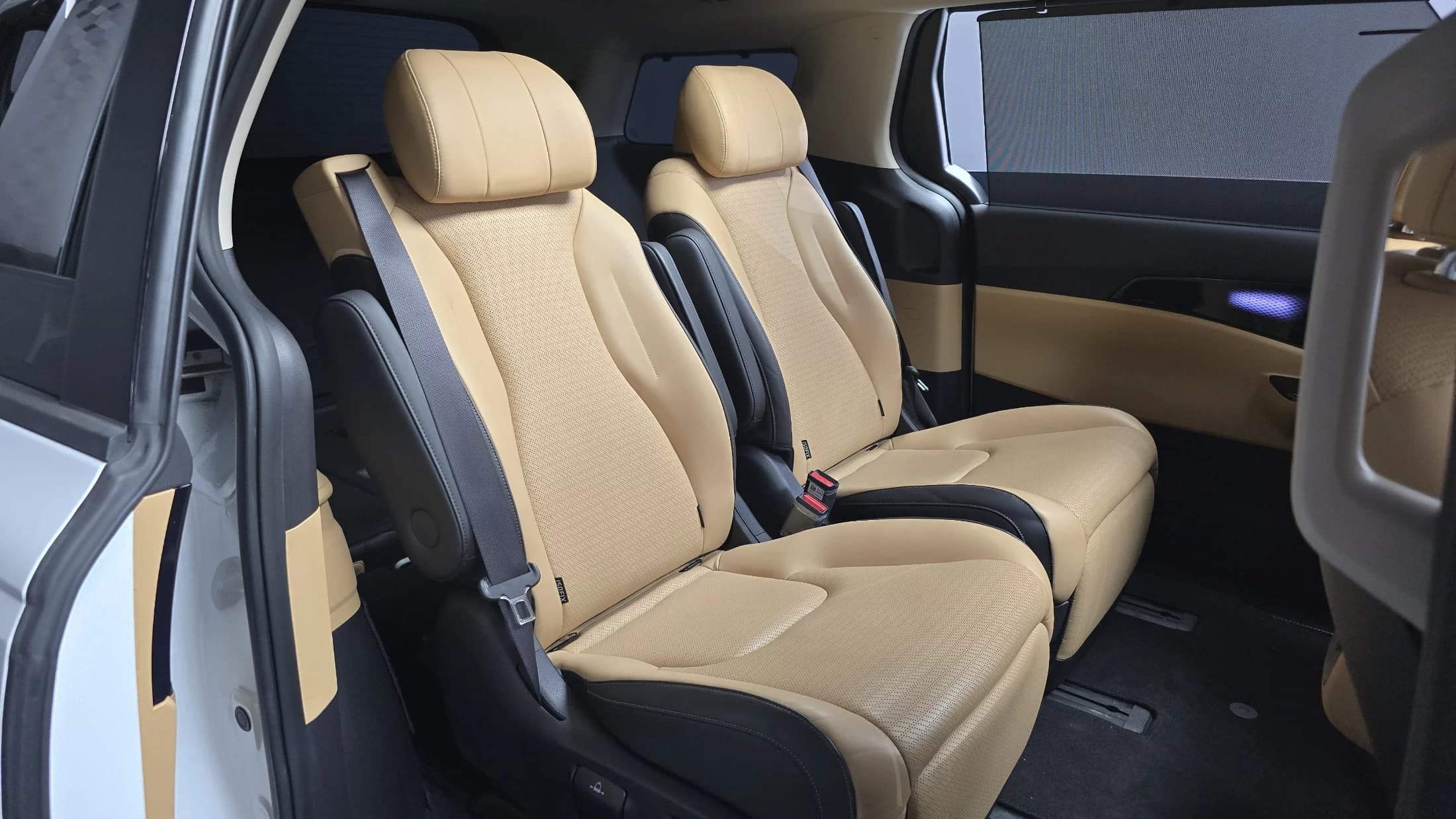 Kia Carnival 7-Seater Signature, 2023 г. 52242 км. — фото 12