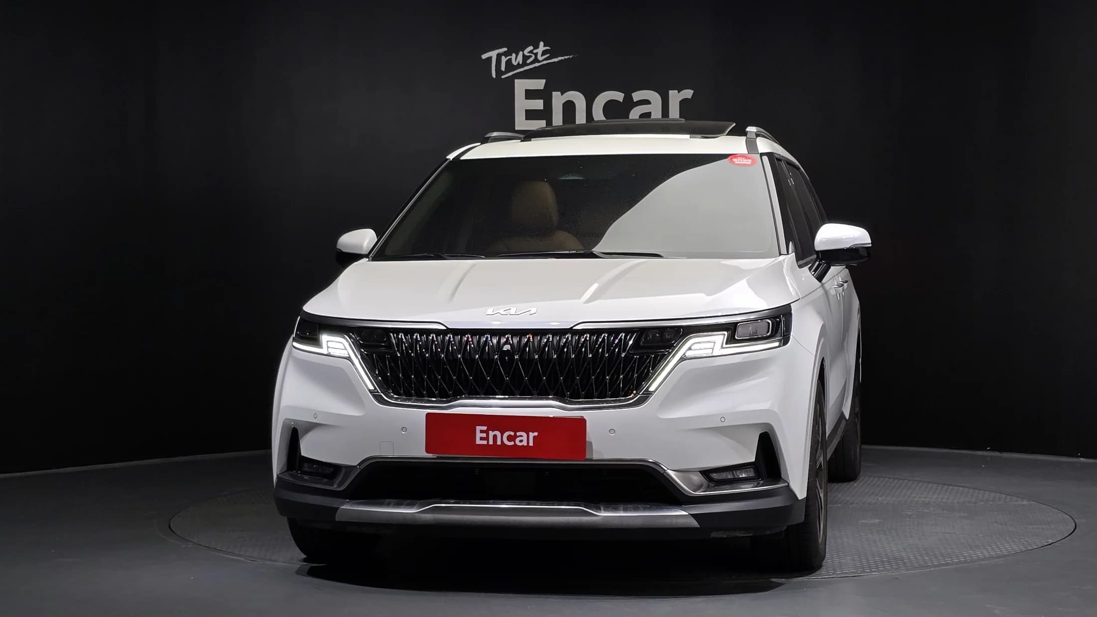 Kia Carnival 7-Seater Signature, 2023 г. 52242 км. — фото 3