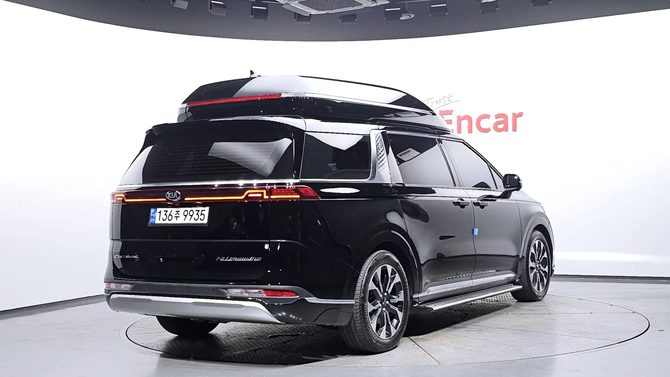 Kia Carnival Gasoline 9-Seater Hi-Limousine Signature, 2021 г. 58533 км. — фото 2