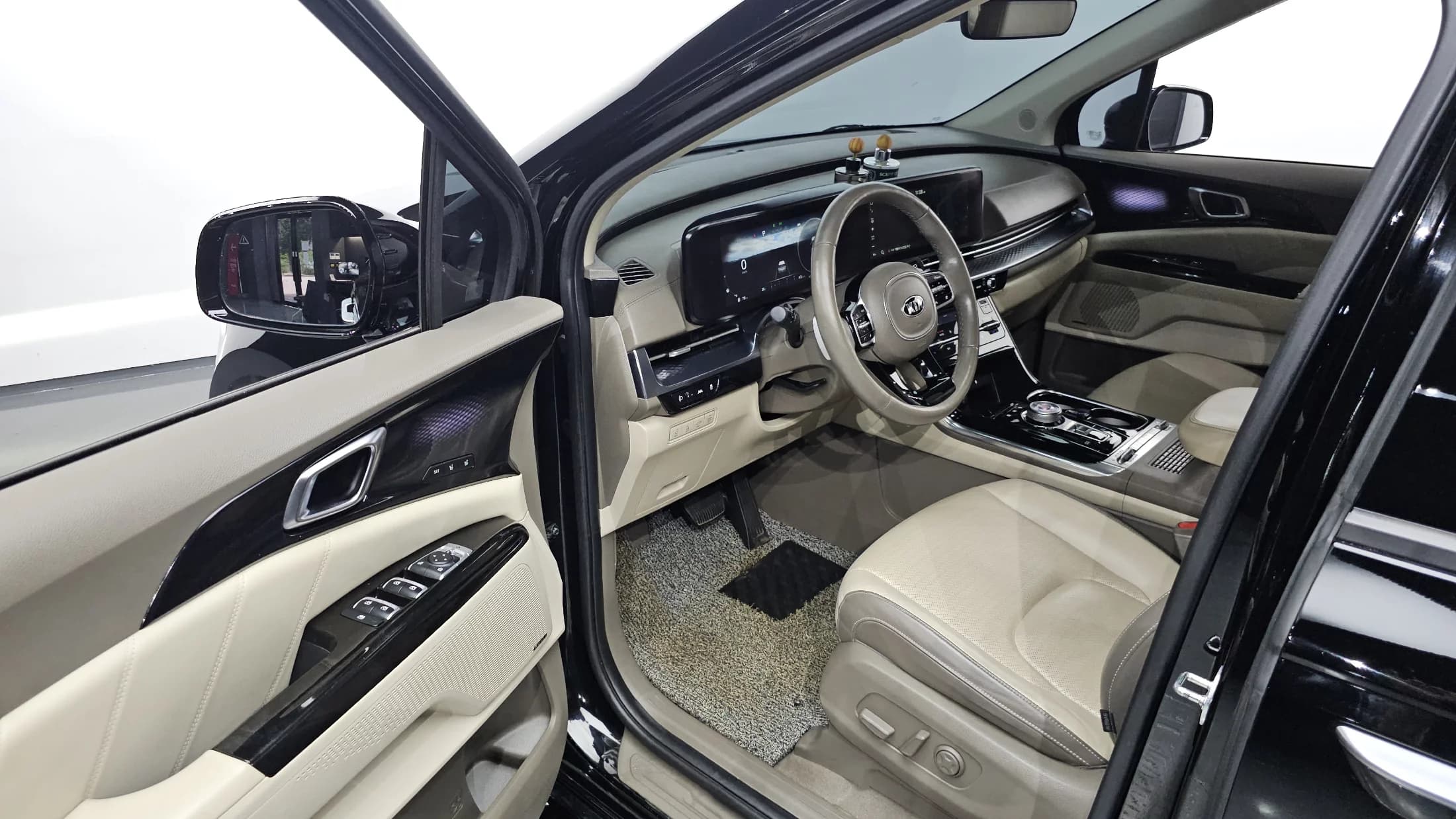 Kia Carnival Gasoline 9-Seater Hi-Limousine Signature, 2021 г. 58533 км. — фото 10
