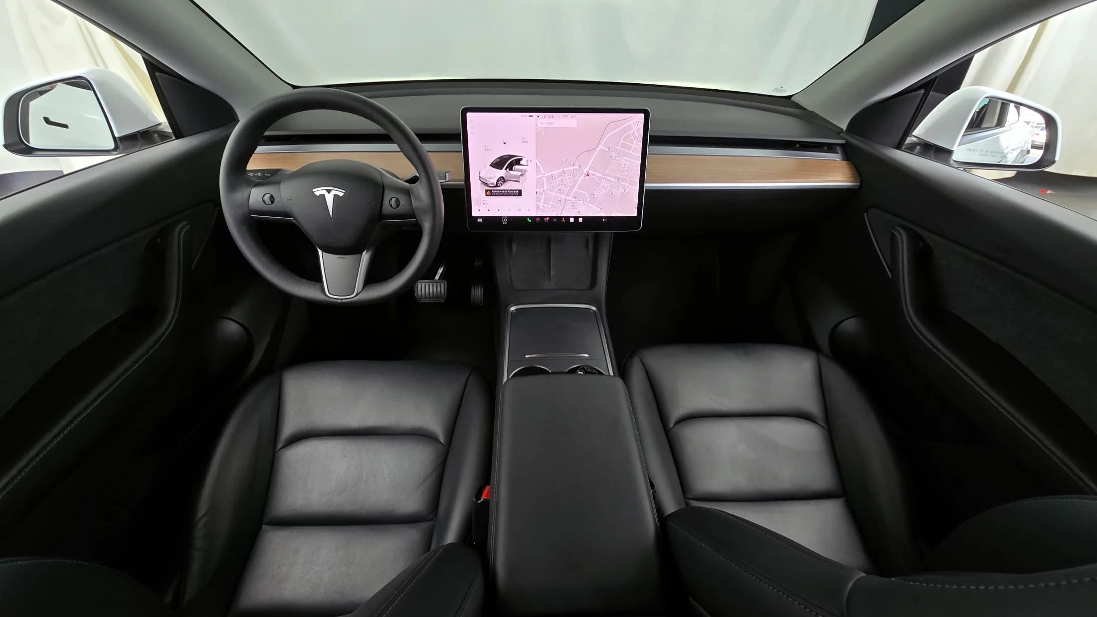 Tesla Model Y Long Range, электромобиль, 2022 г. 44851 км. — фото 7