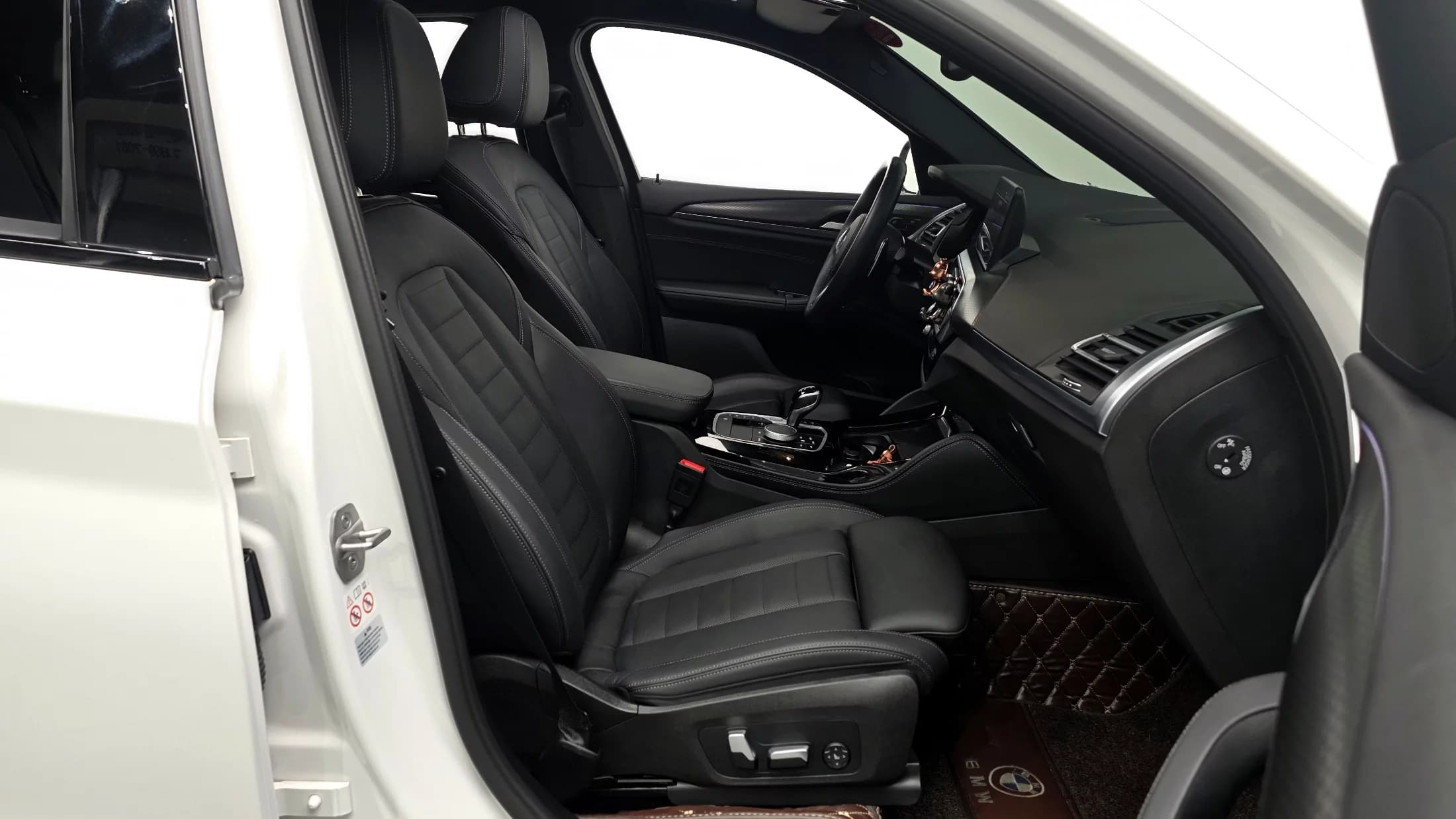 BMW X4 xDrive20i M Sport, 2023 г. 18308 км. — фото 11