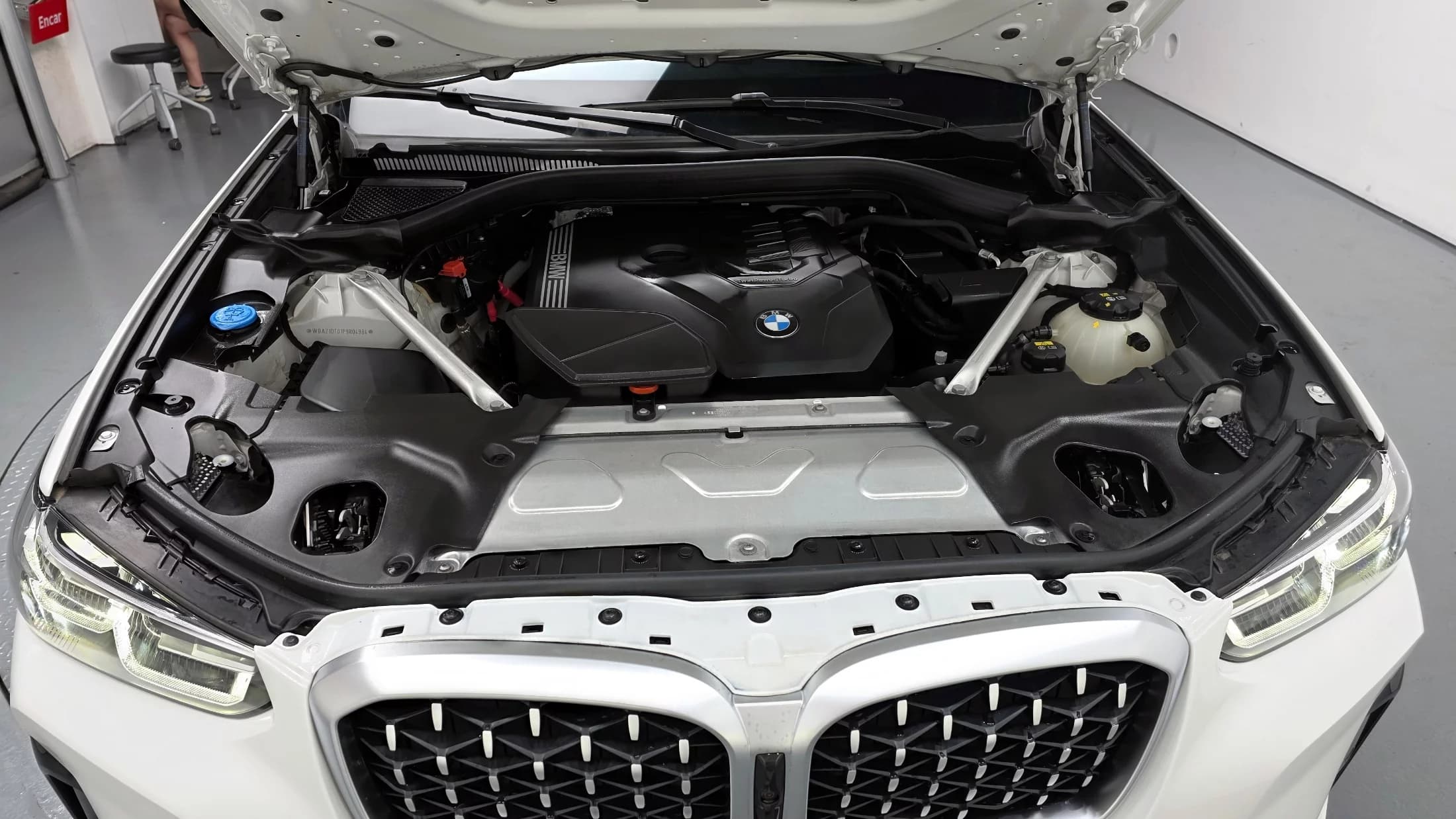 BMW X4 xDrive20i M Sport, 2023 г. 18308 км. — фото 6